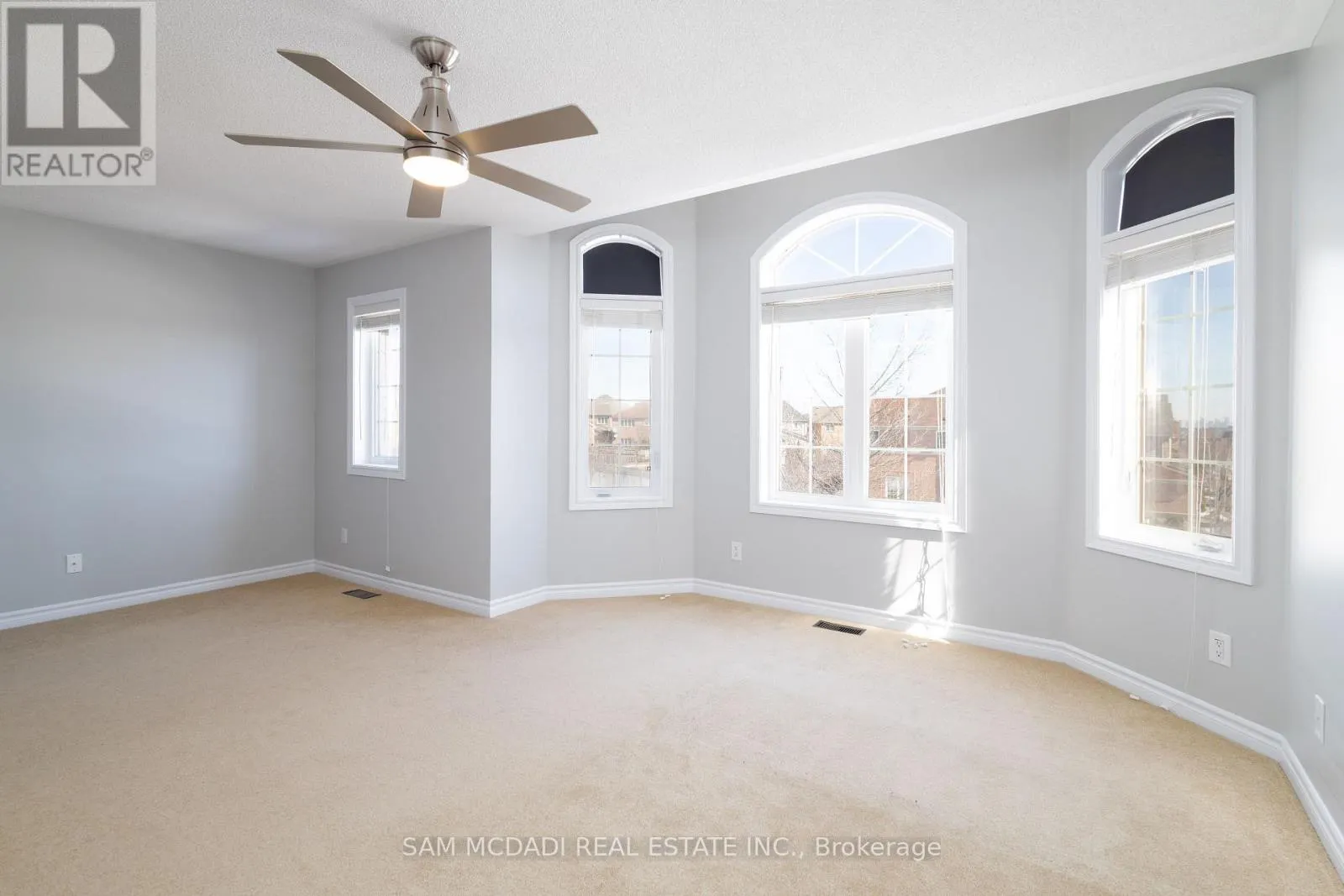 5572 TRAILBANK DRIVE