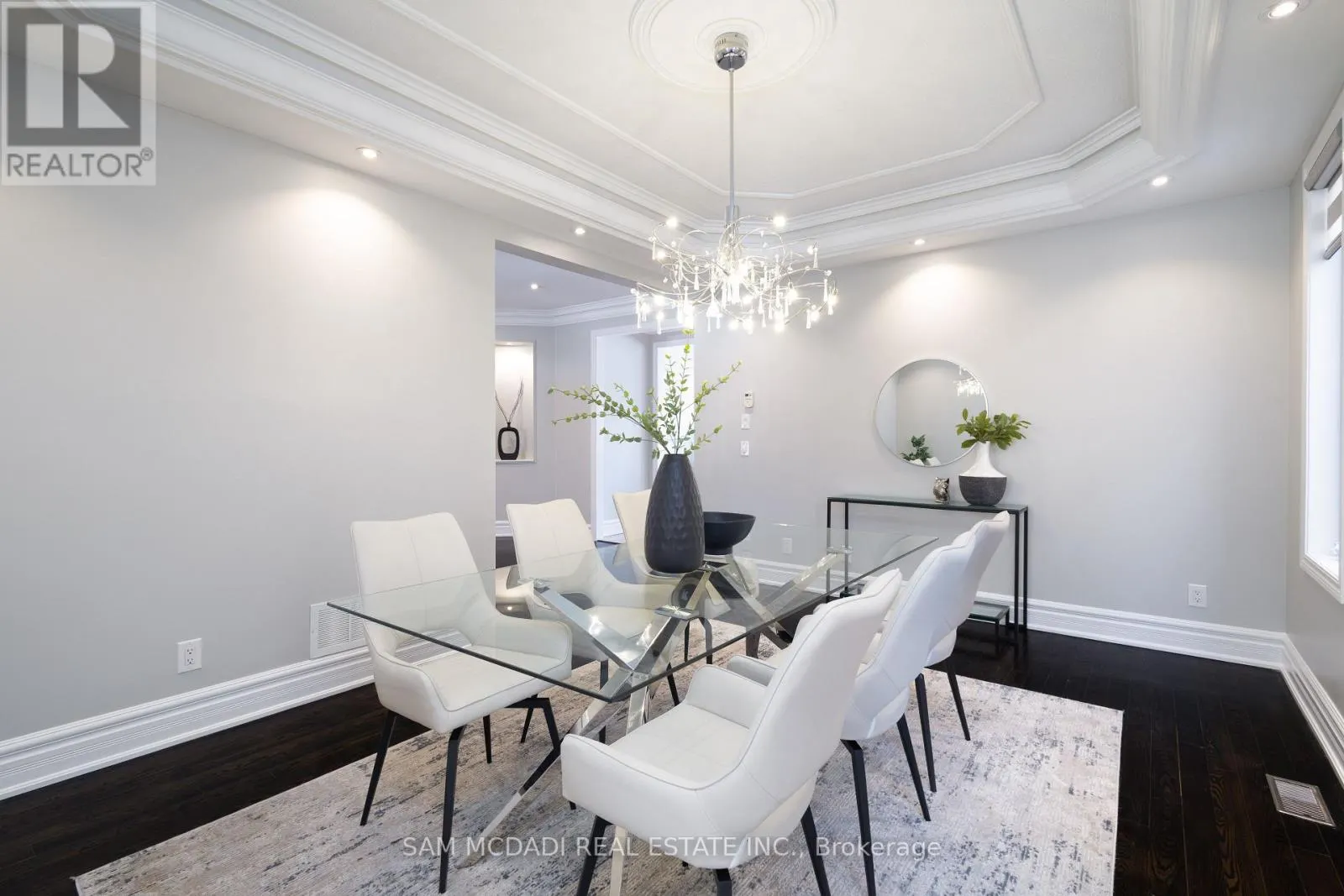 5572 TRAILBANK DRIVE