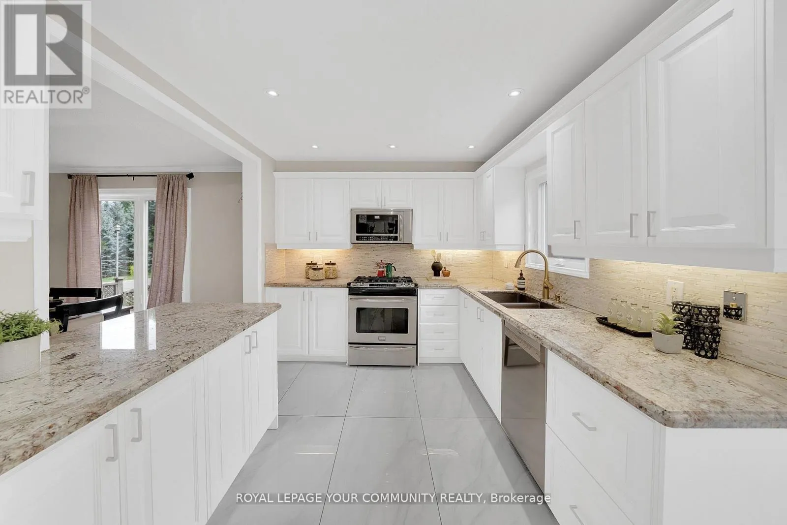 104 TAYLORWOOD AVENUE