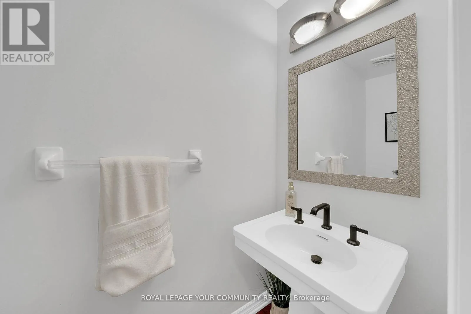 104 TAYLORWOOD AVENUE