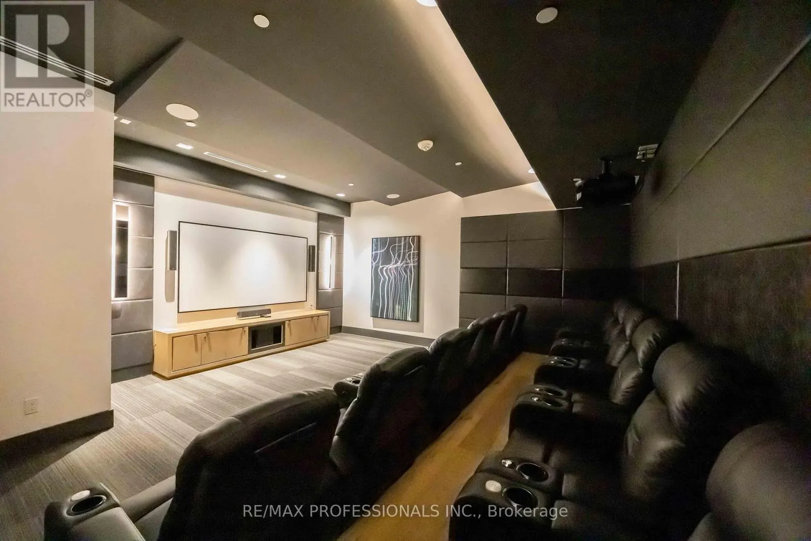 1310 - 20 THOMAS RILEY ROAD W