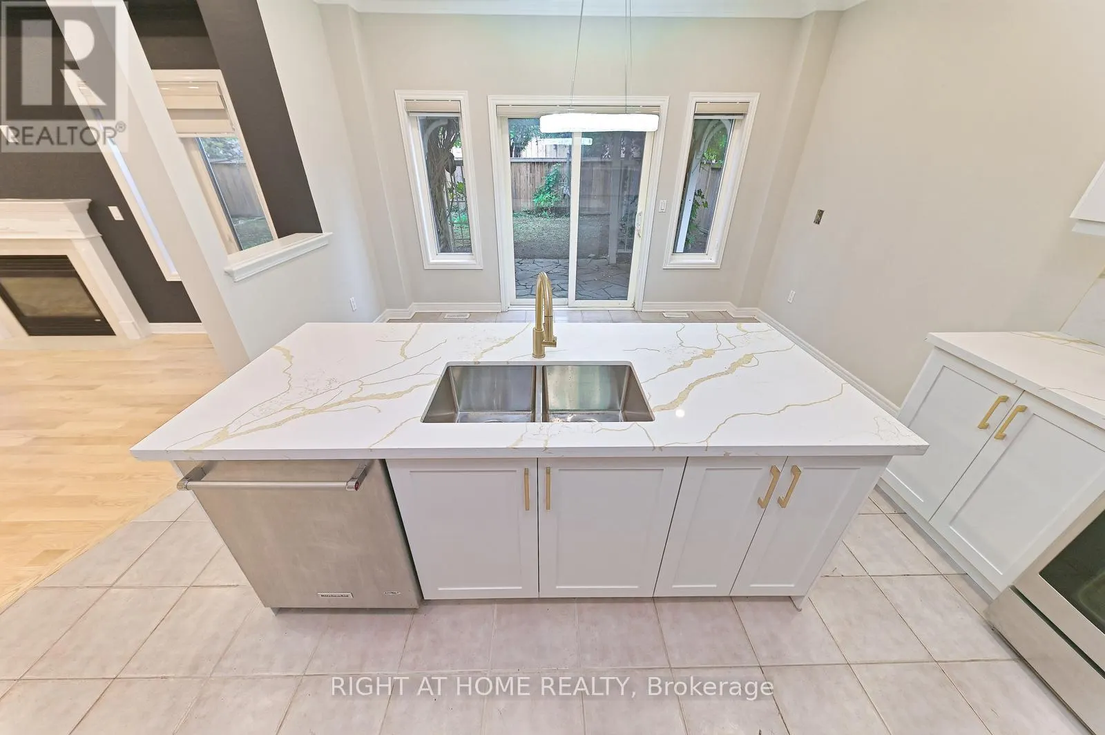 6843 CAMPBELL SETTLER COURT E