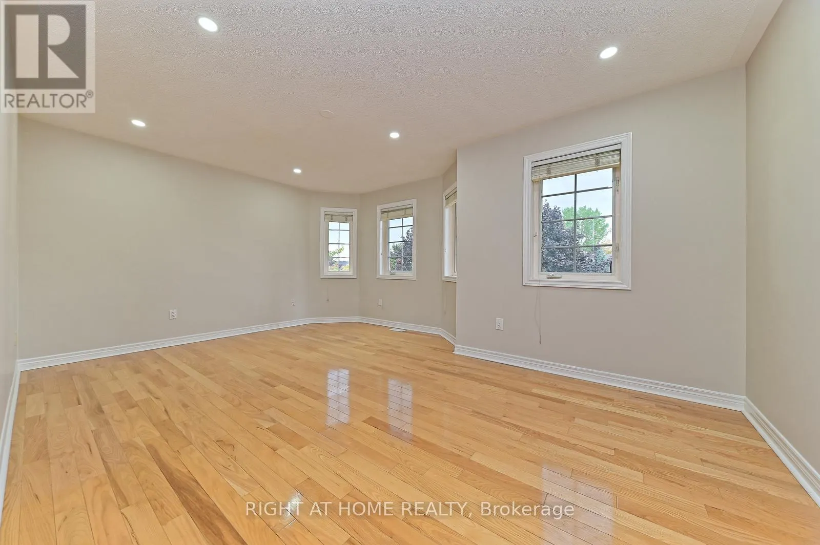 6843 CAMPBELL SETTLER COURT E