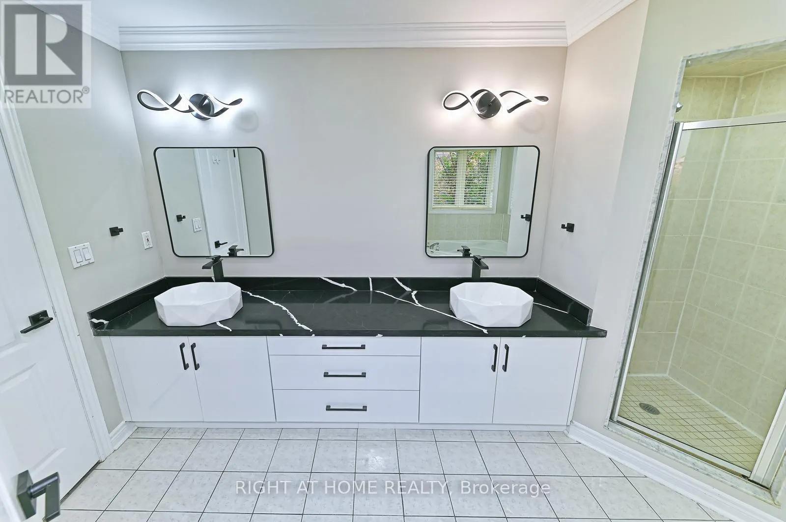 6843 CAMPBELL SETTLER COURT E