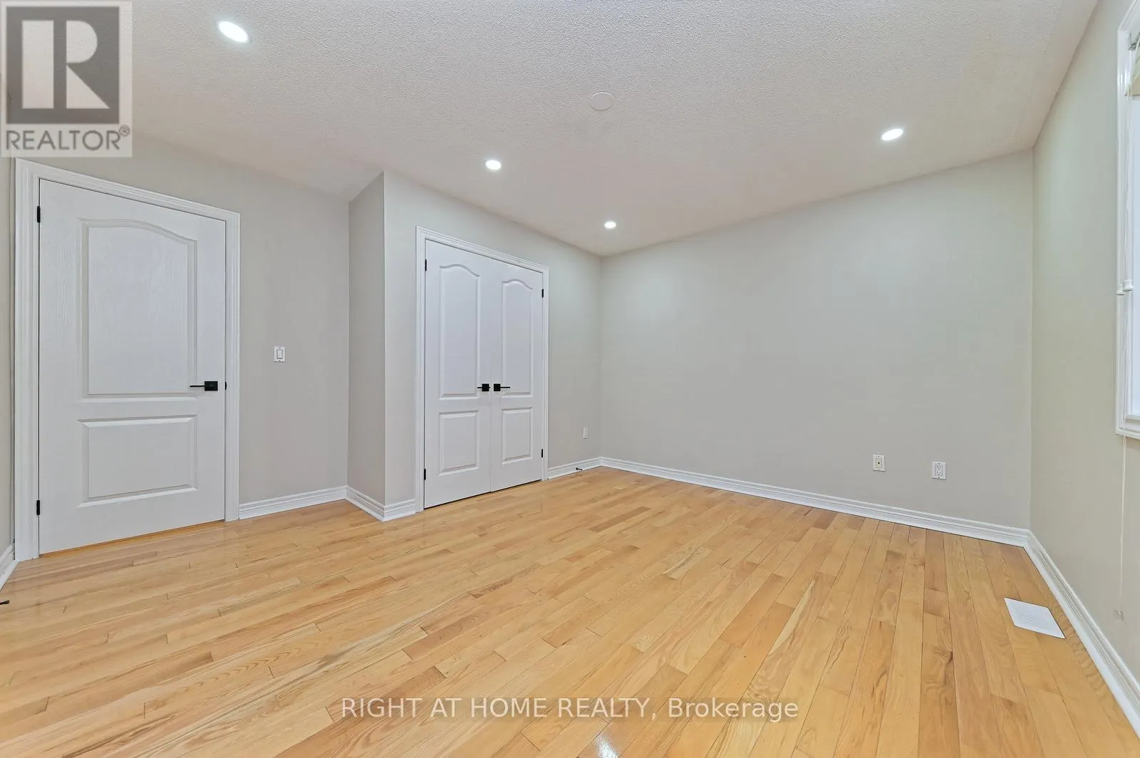 6843 CAMPBELL SETTLER COURT E