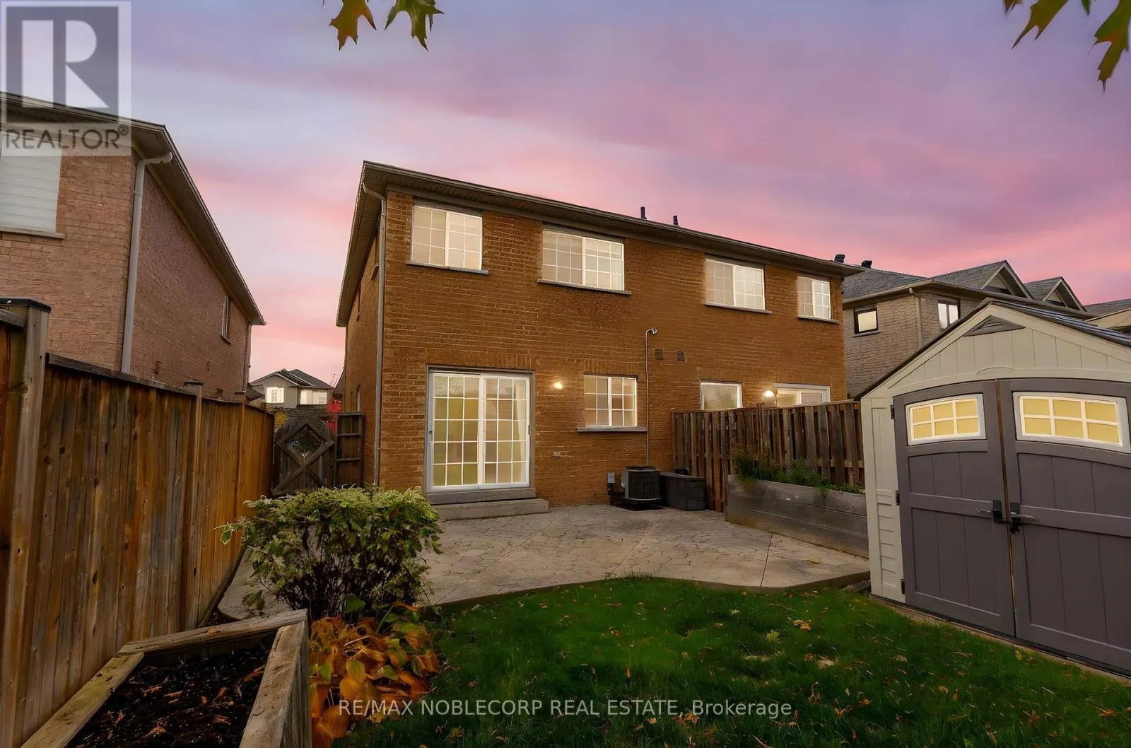 54 LAWREN HARRIS CRESCENT