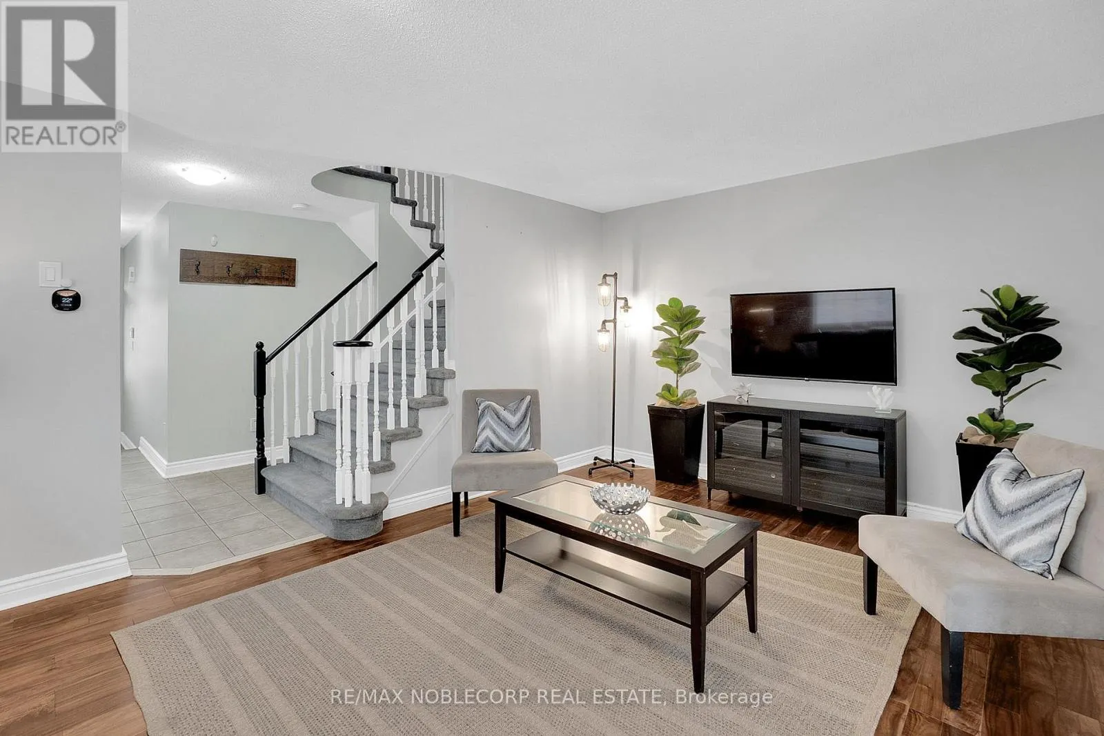 54 LAWREN HARRIS CRESCENT