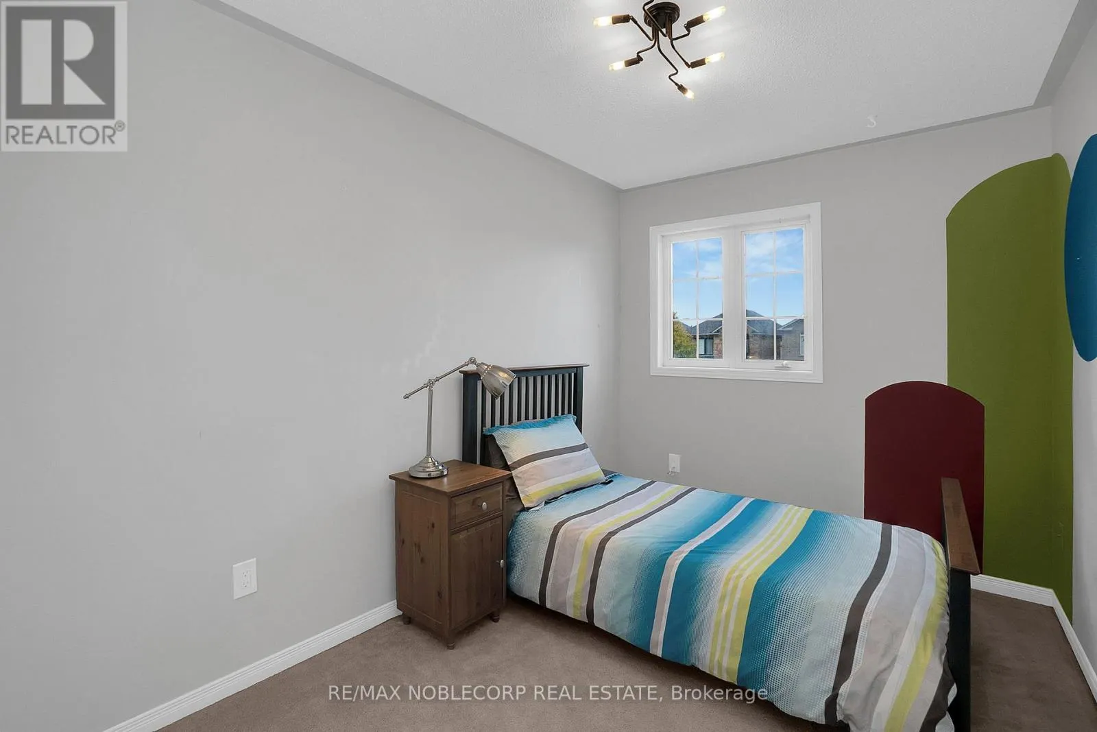 54 LAWREN HARRIS CRESCENT