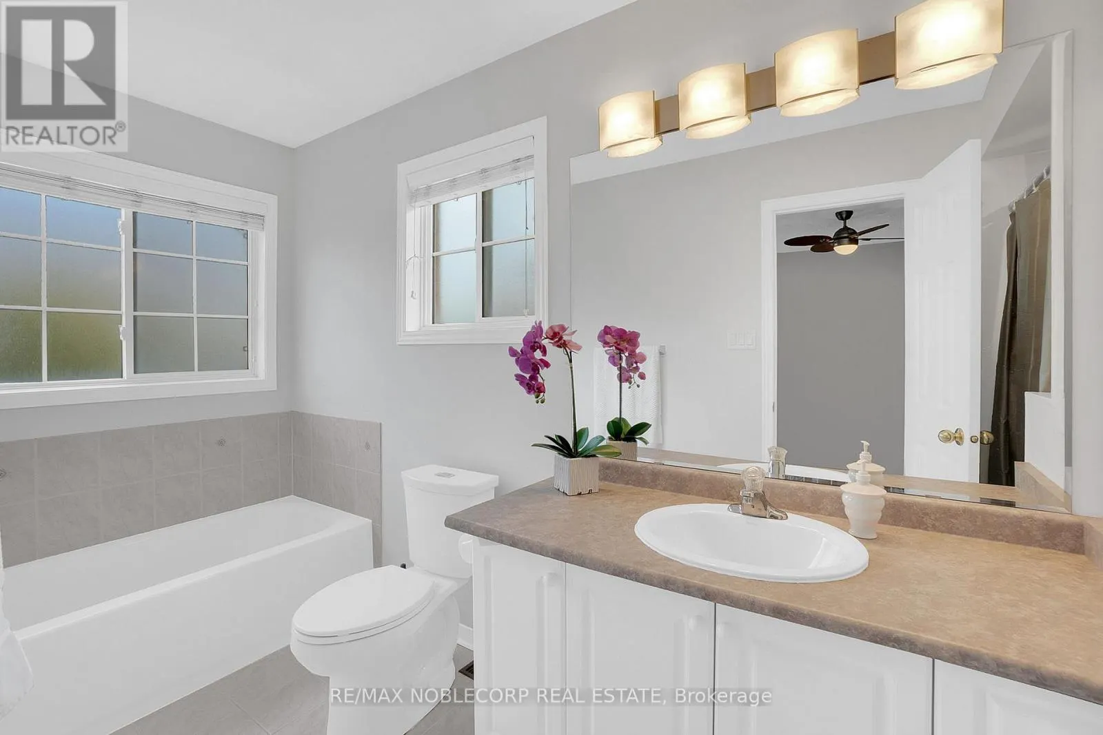 54 LAWREN HARRIS CRESCENT