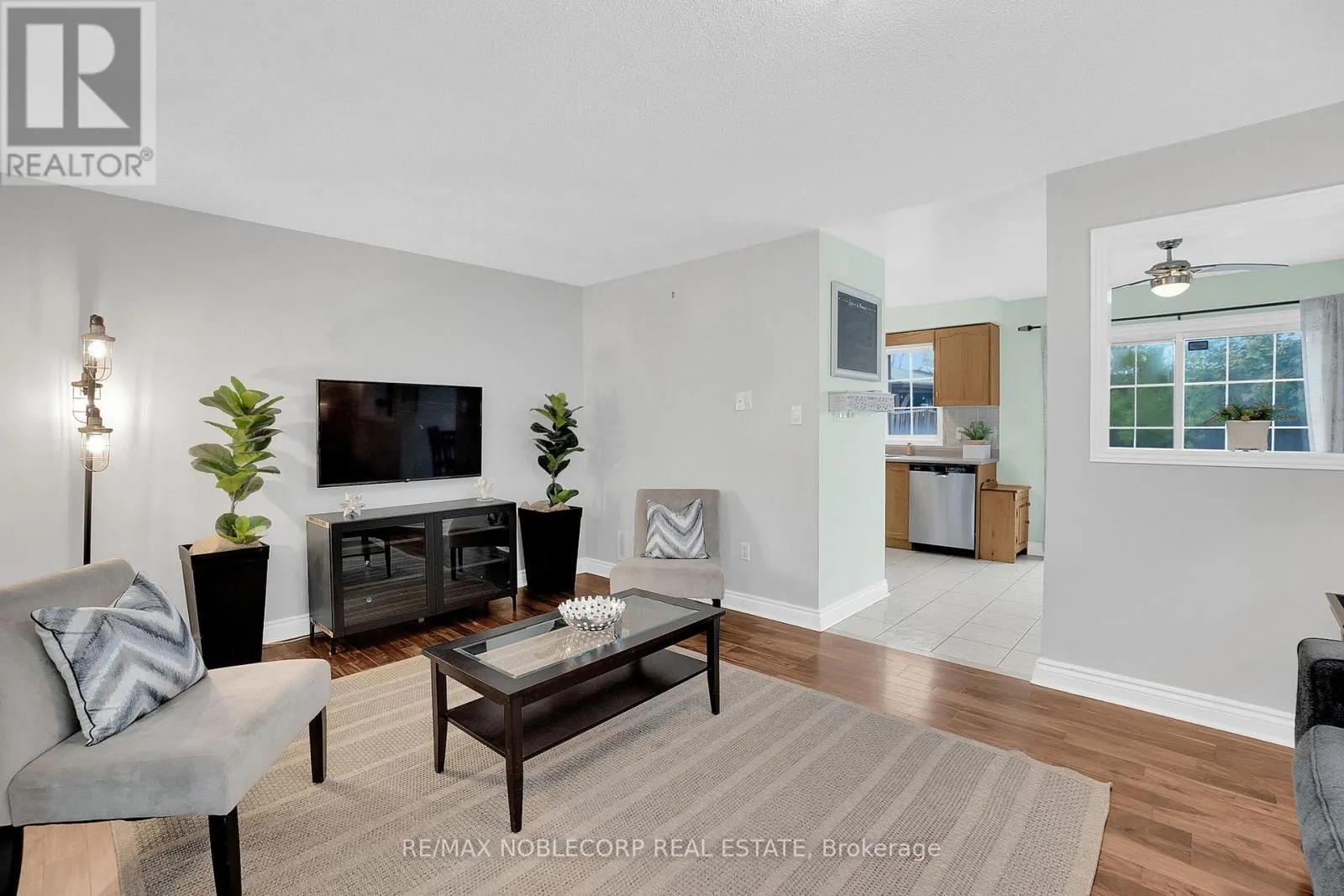 54 LAWREN HARRIS CRESCENT