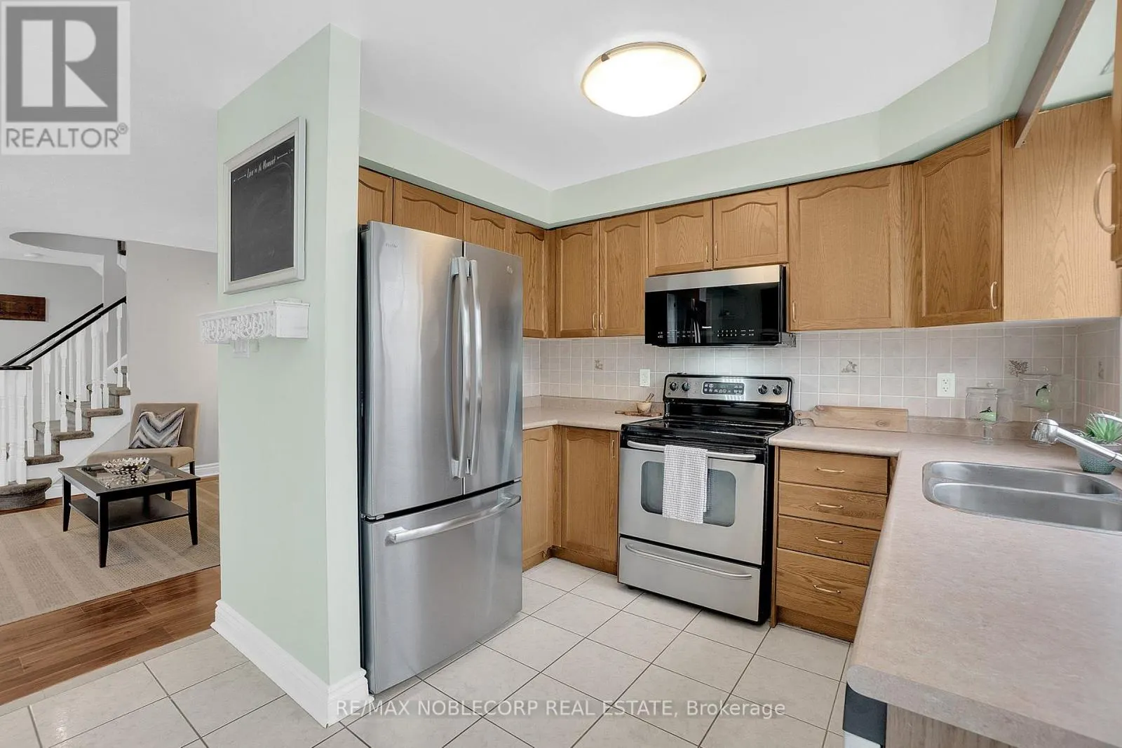 54 LAWREN HARRIS CRESCENT