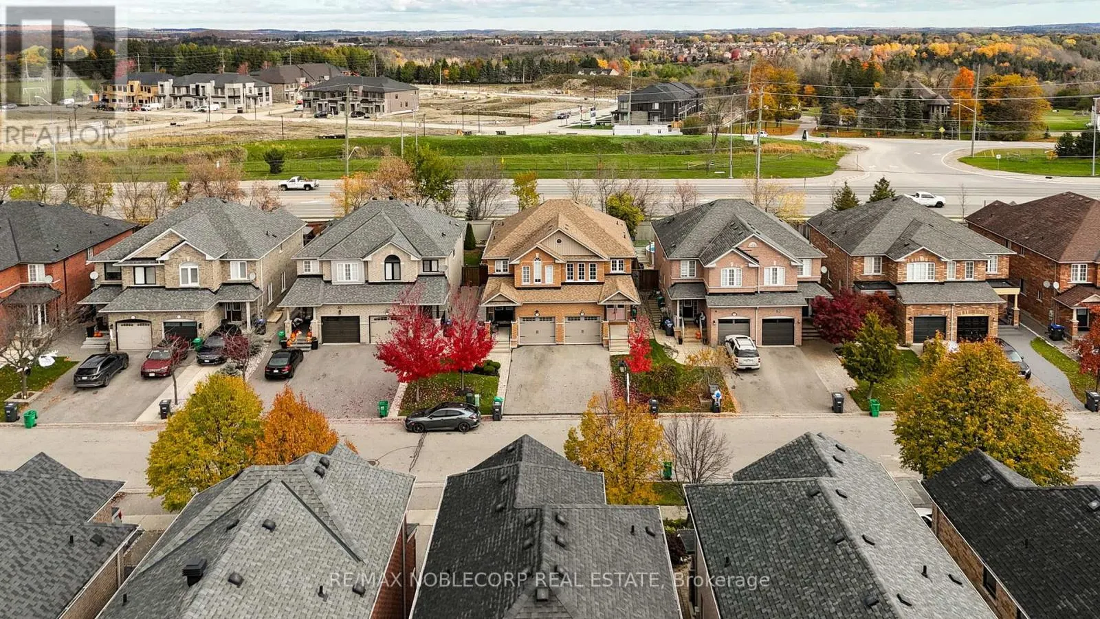 54 LAWREN HARRIS CRESCENT