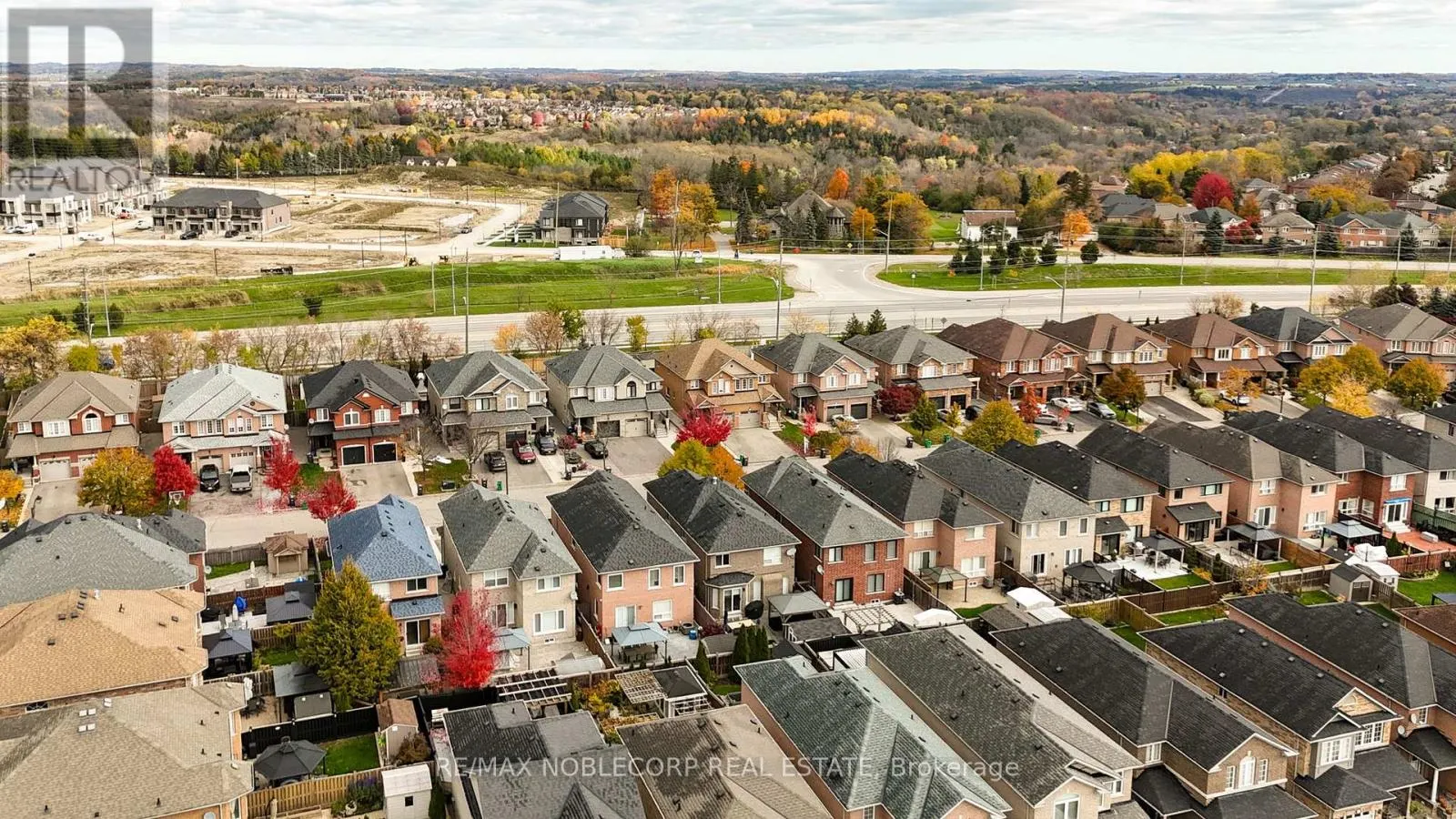 54 LAWREN HARRIS CRESCENT