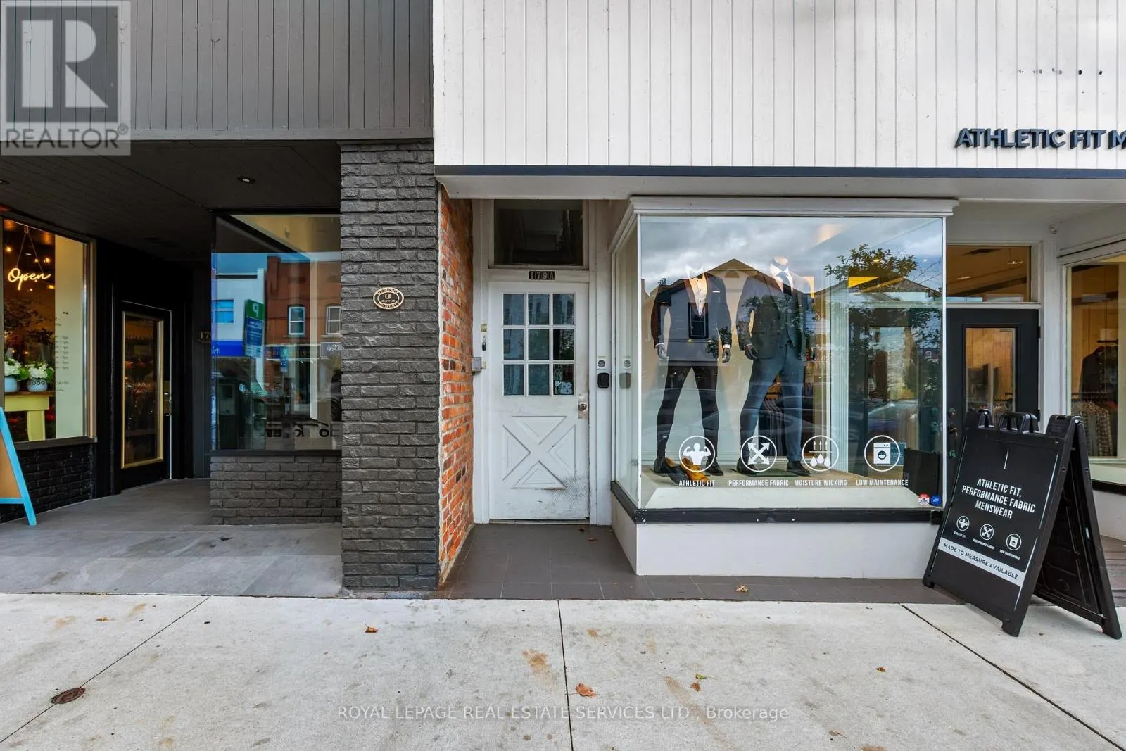 2 - 179 LAKESHORE ROAD E