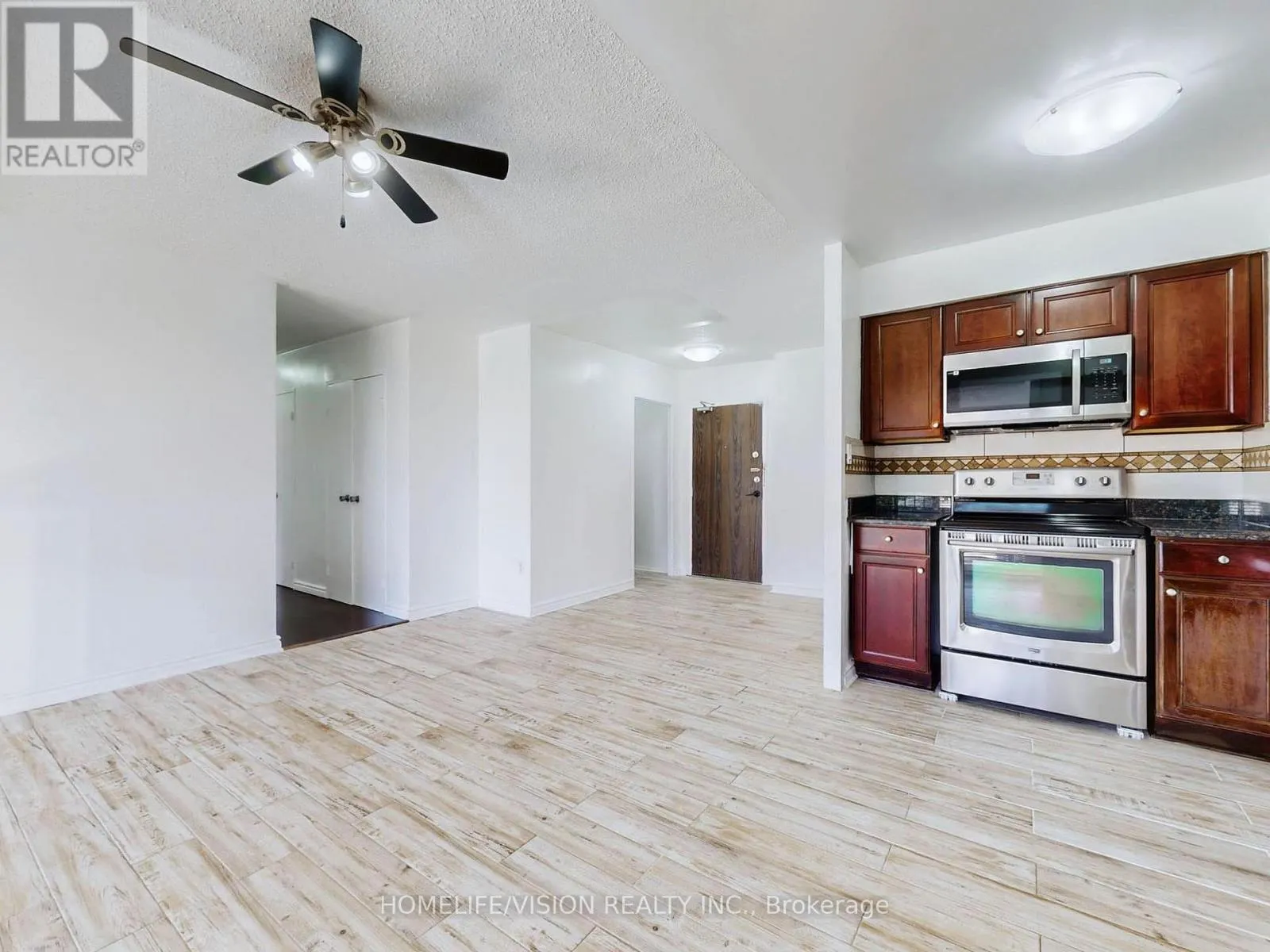 713 - 9 FOUR WINDS DRIVE