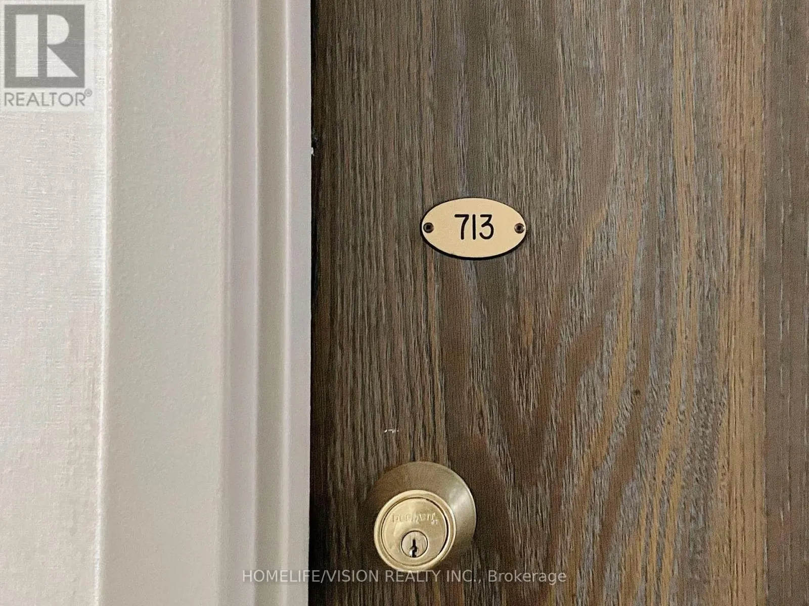 713 - 9 FOUR WINDS DRIVE