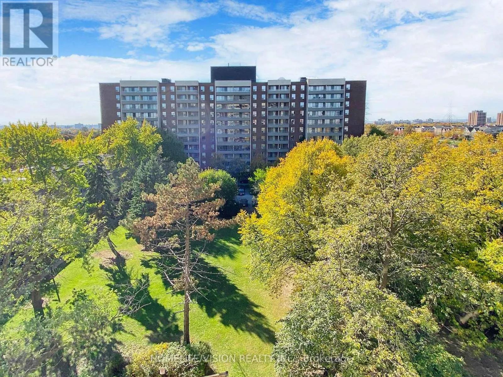 713 - 9 FOUR WINDS DRIVE