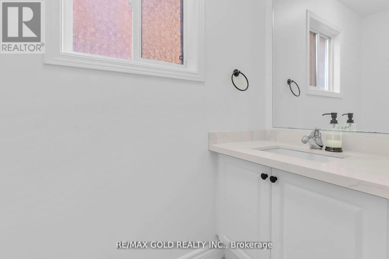 3218 CAMBERWELL DRIVE