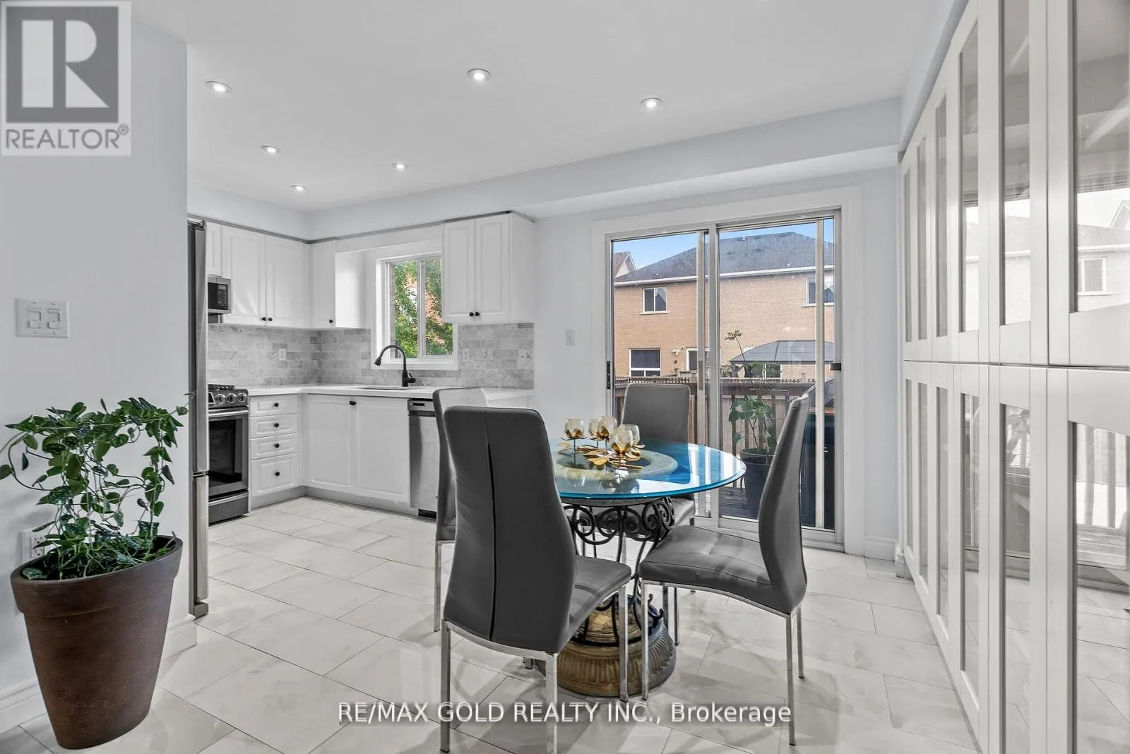 3218 CAMBERWELL DRIVE