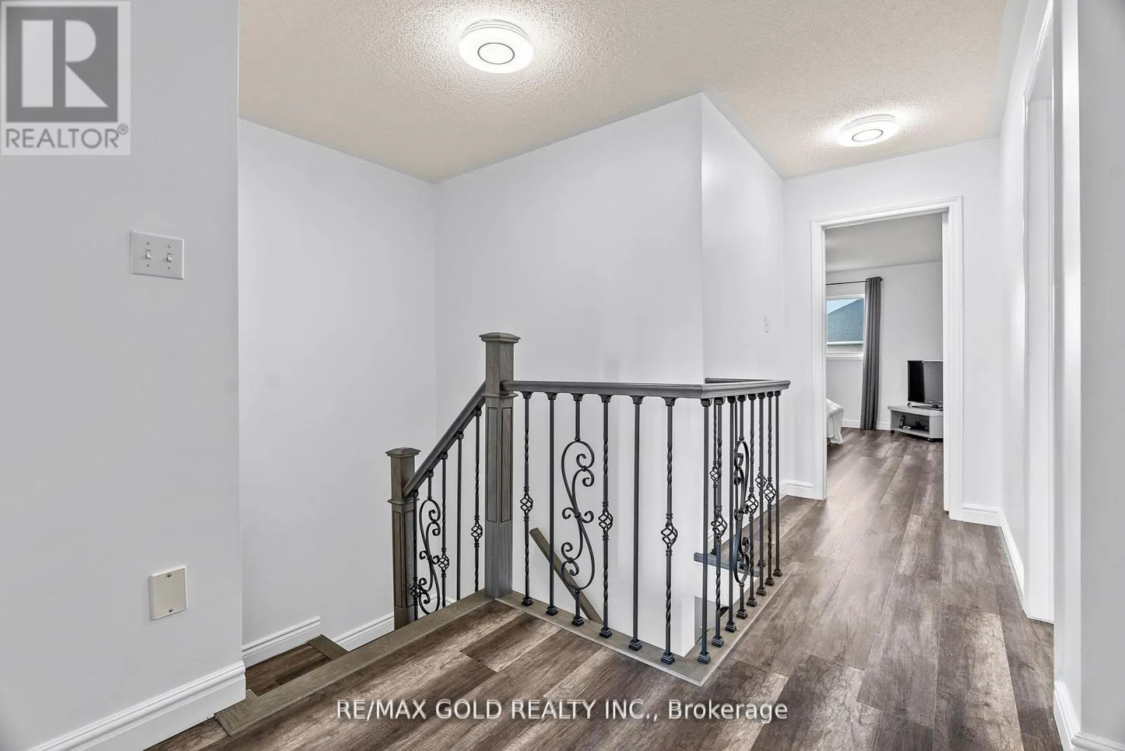 3218 CAMBERWELL DRIVE