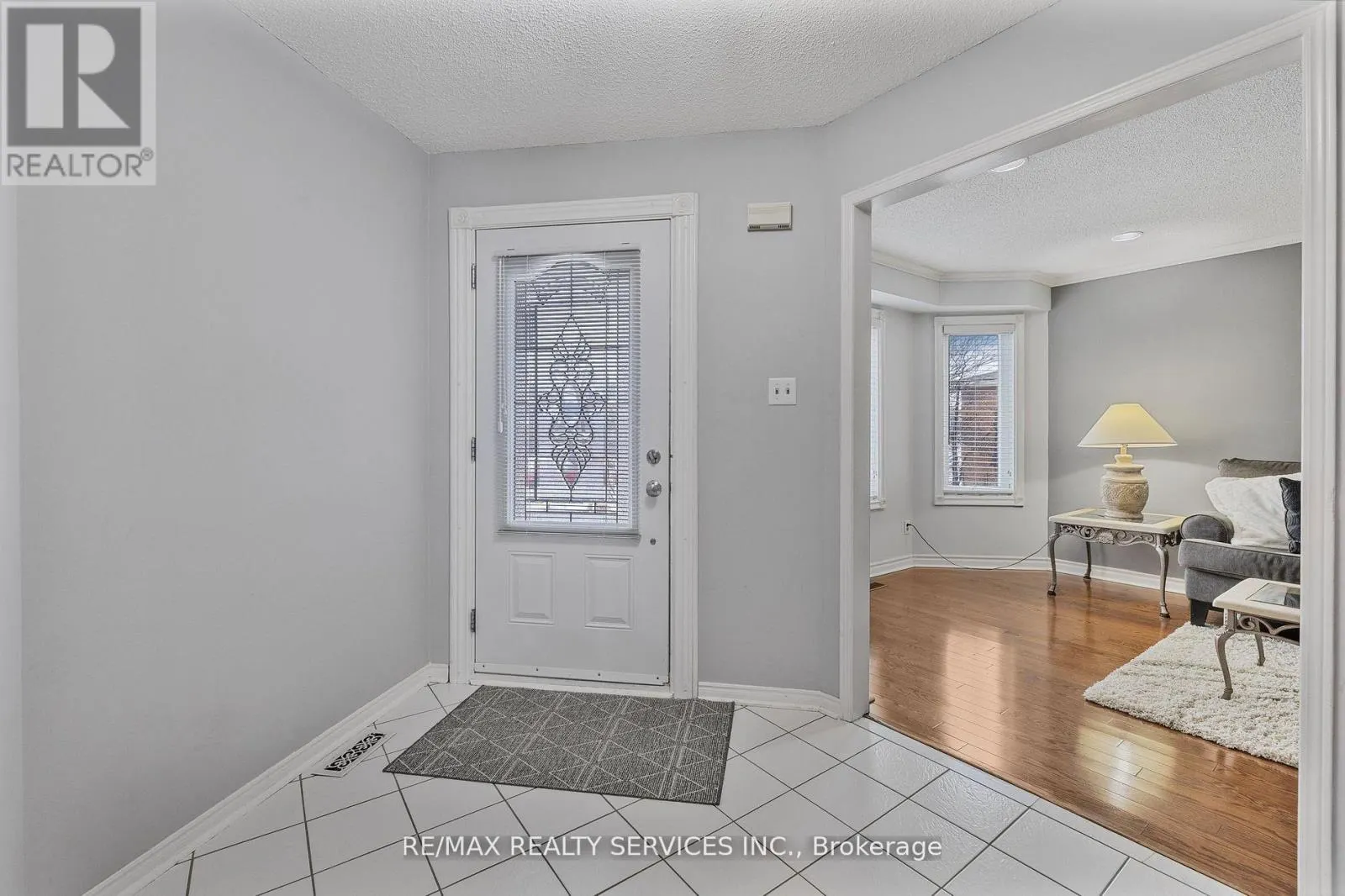 24 ROYAL VALLEY DRIVE