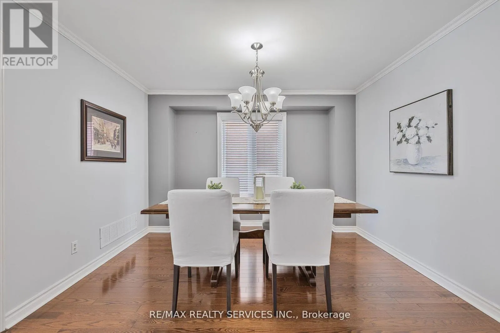 24 ROYAL VALLEY DRIVE