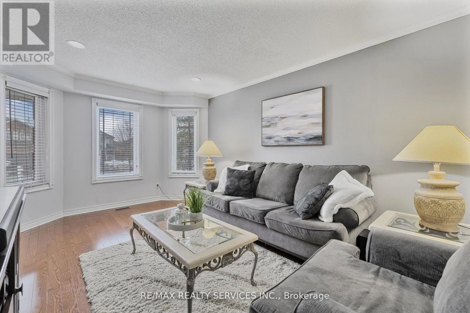 24 ROYAL VALLEY DRIVE