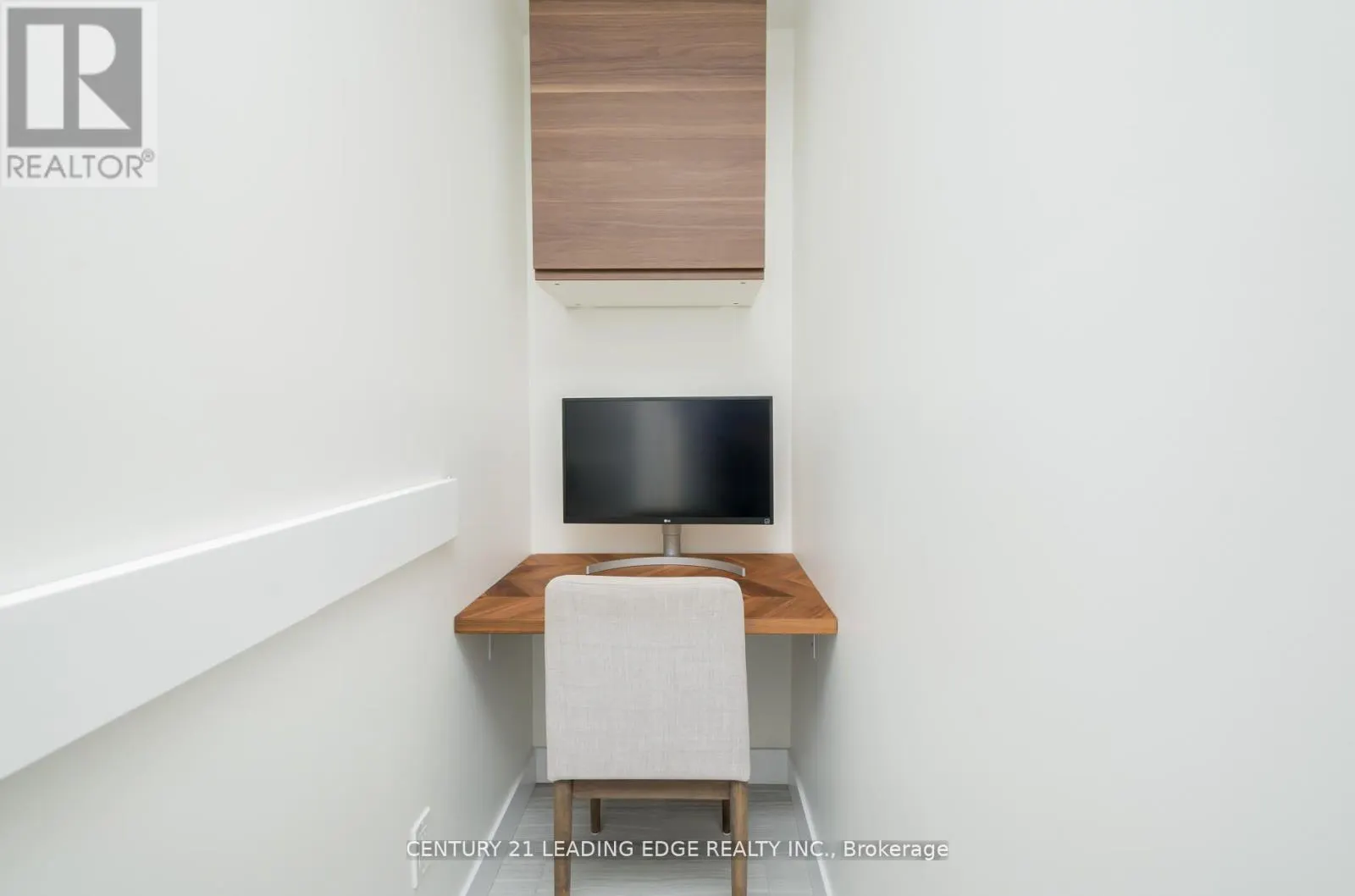 204 - 441 JANE STREET