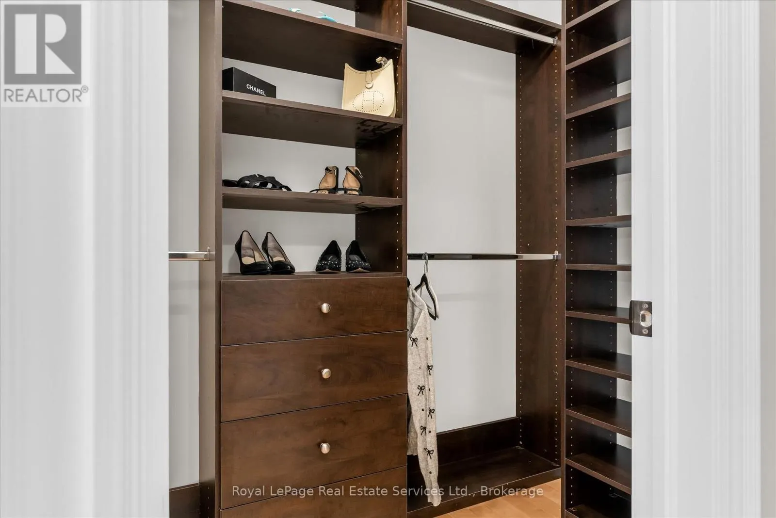 3340 MISTWELL CRESCENT