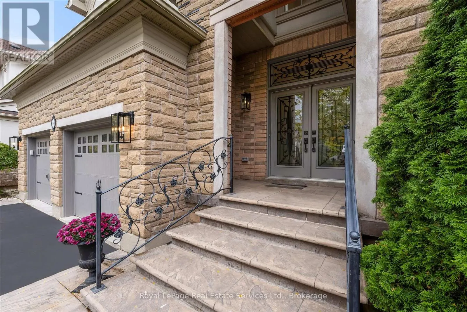 3340 MISTWELL CRESCENT