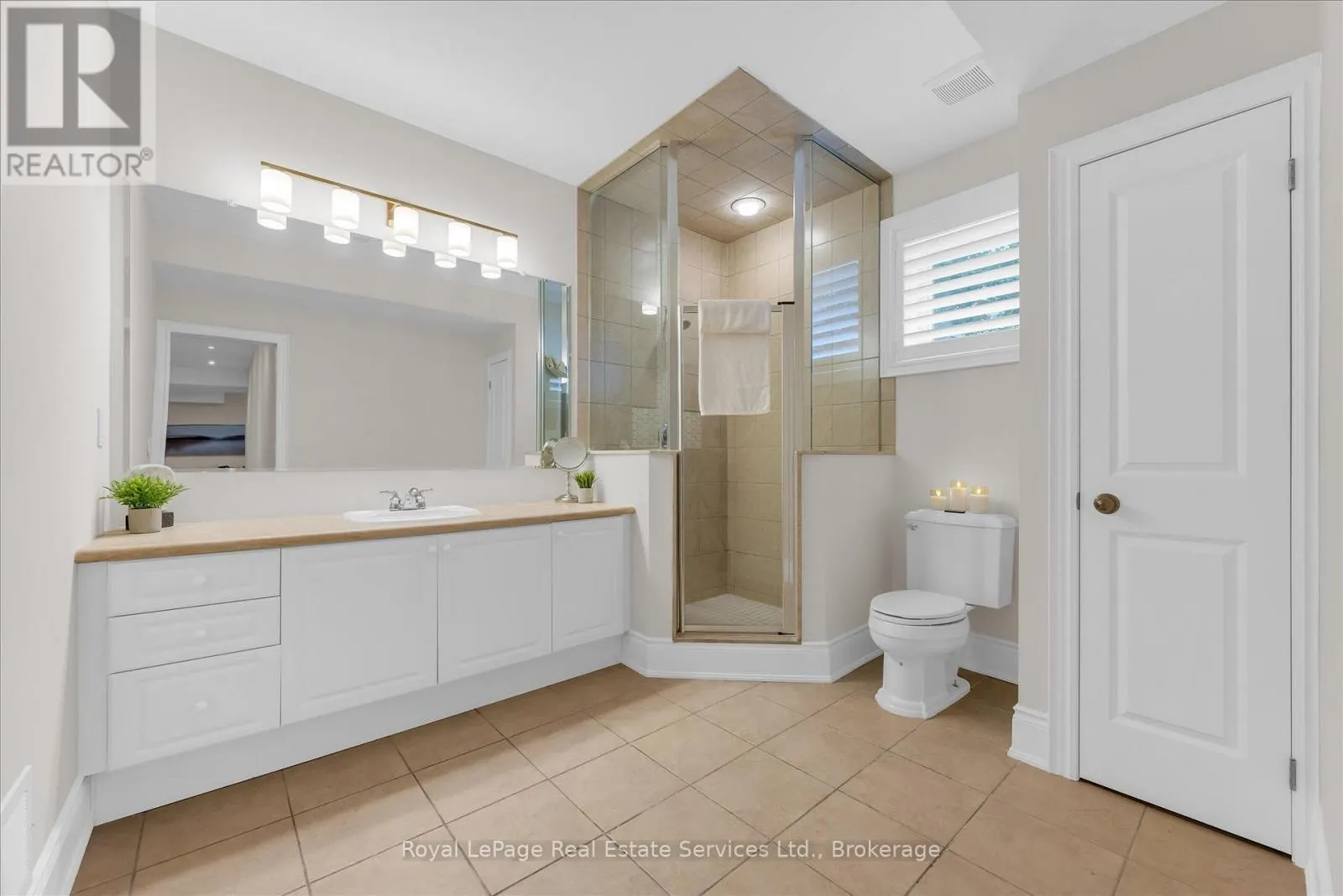 3340 MISTWELL CRESCENT