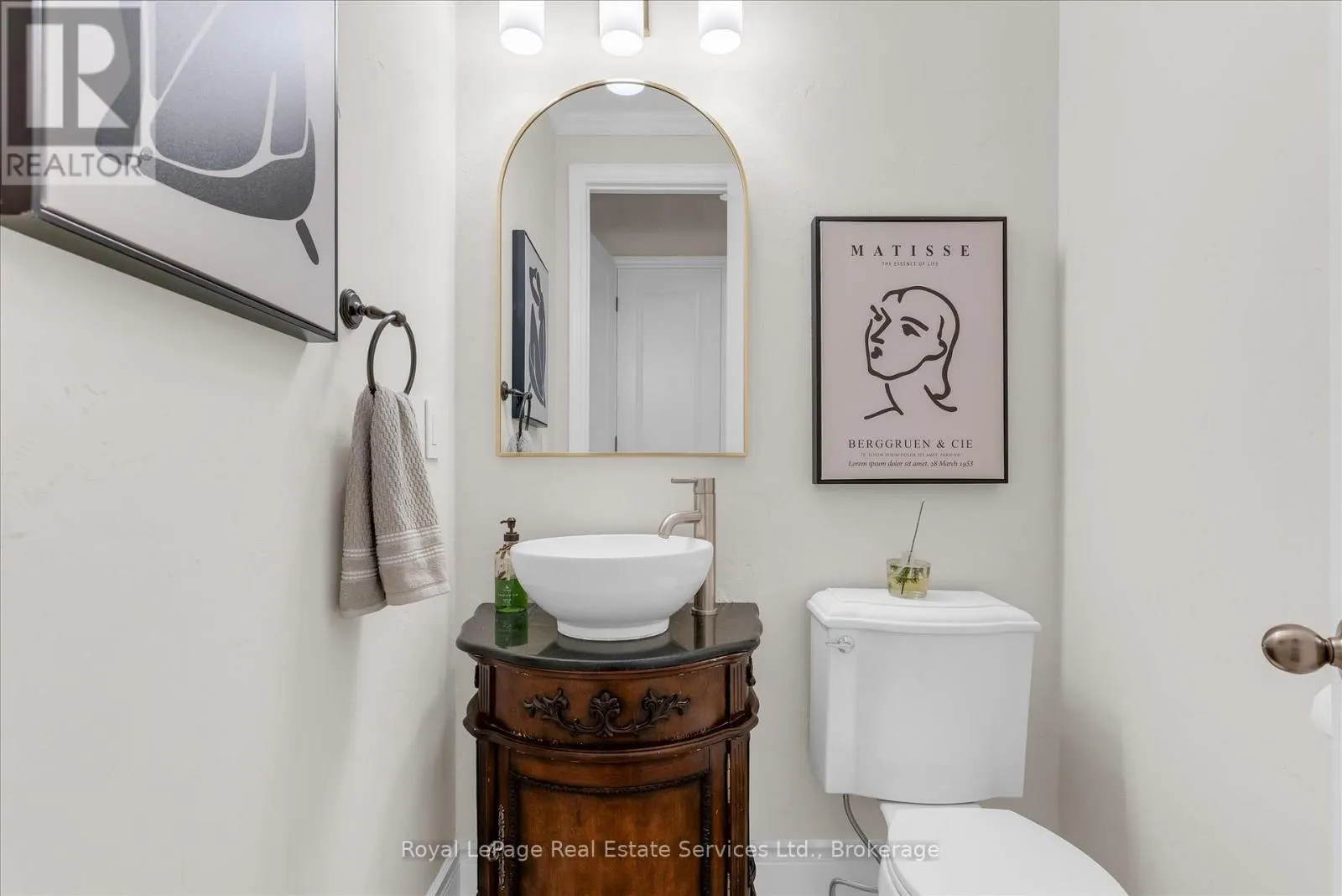 3340 MISTWELL CRESCENT