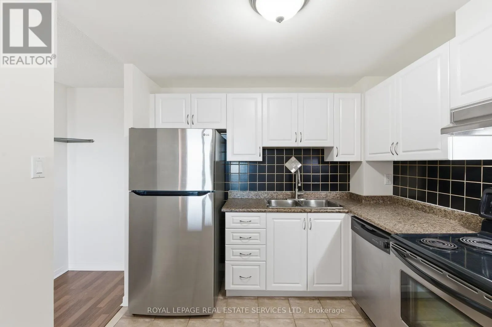 904 - 6720 GLEN ERIN DRIVE