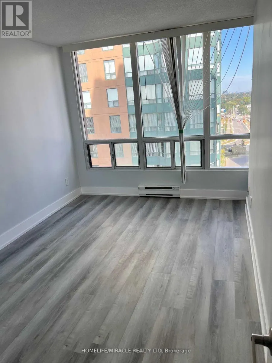 1412 - 155 HILLCREST AVENUE