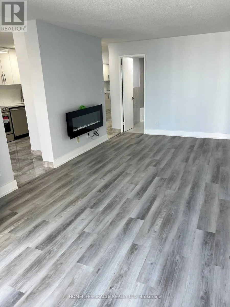 1412 - 155 HILLCREST AVENUE