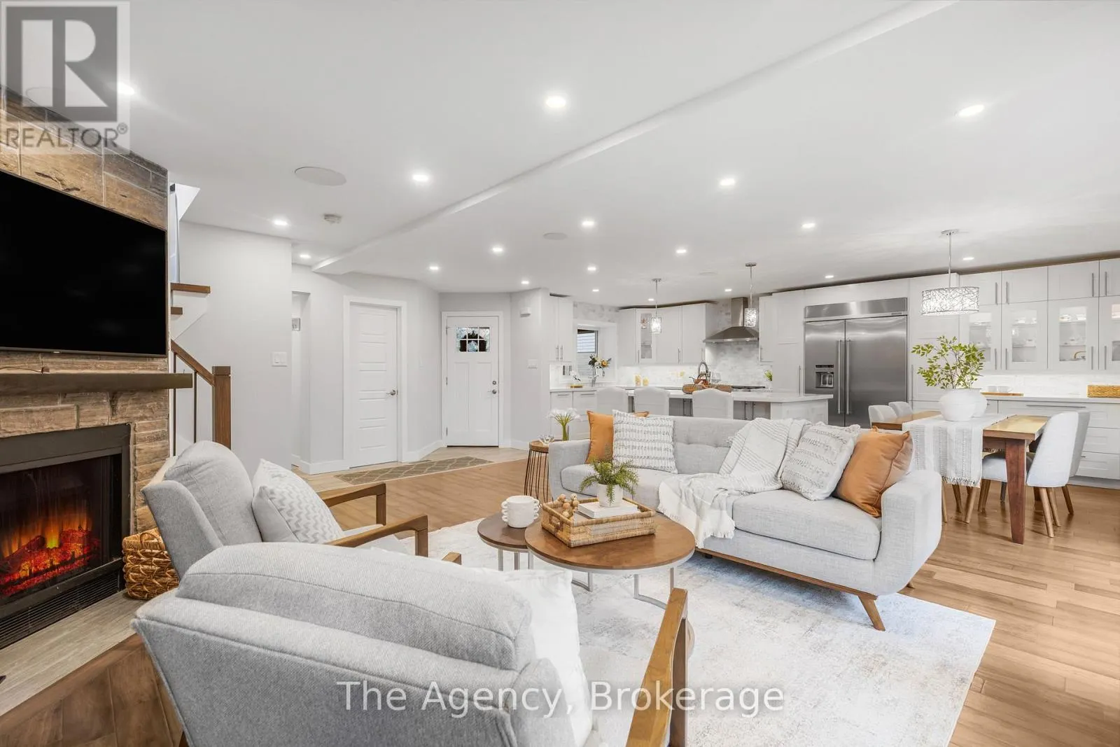 1122 GLENRIDGE DRIVE