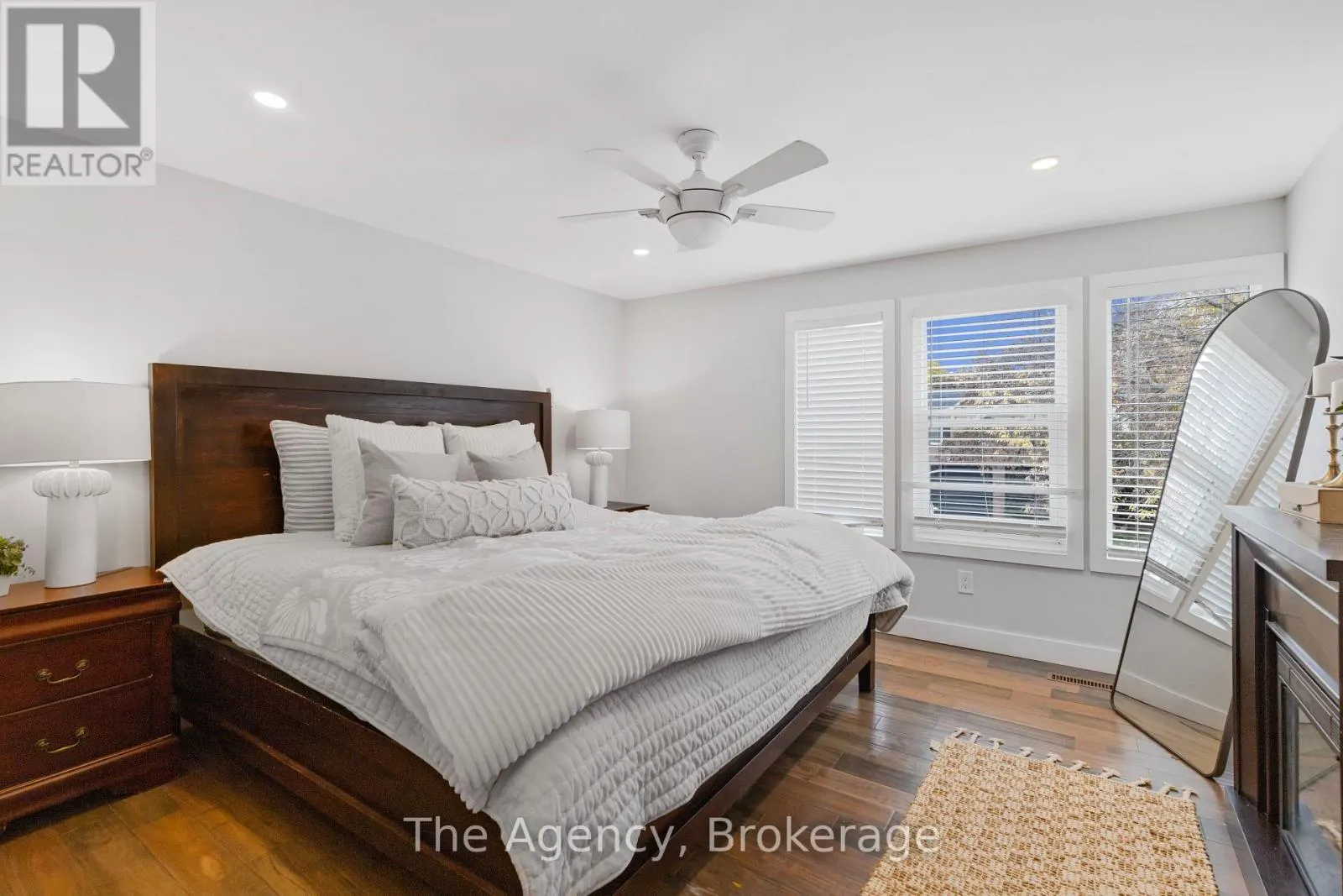 1122 GLENRIDGE DRIVE