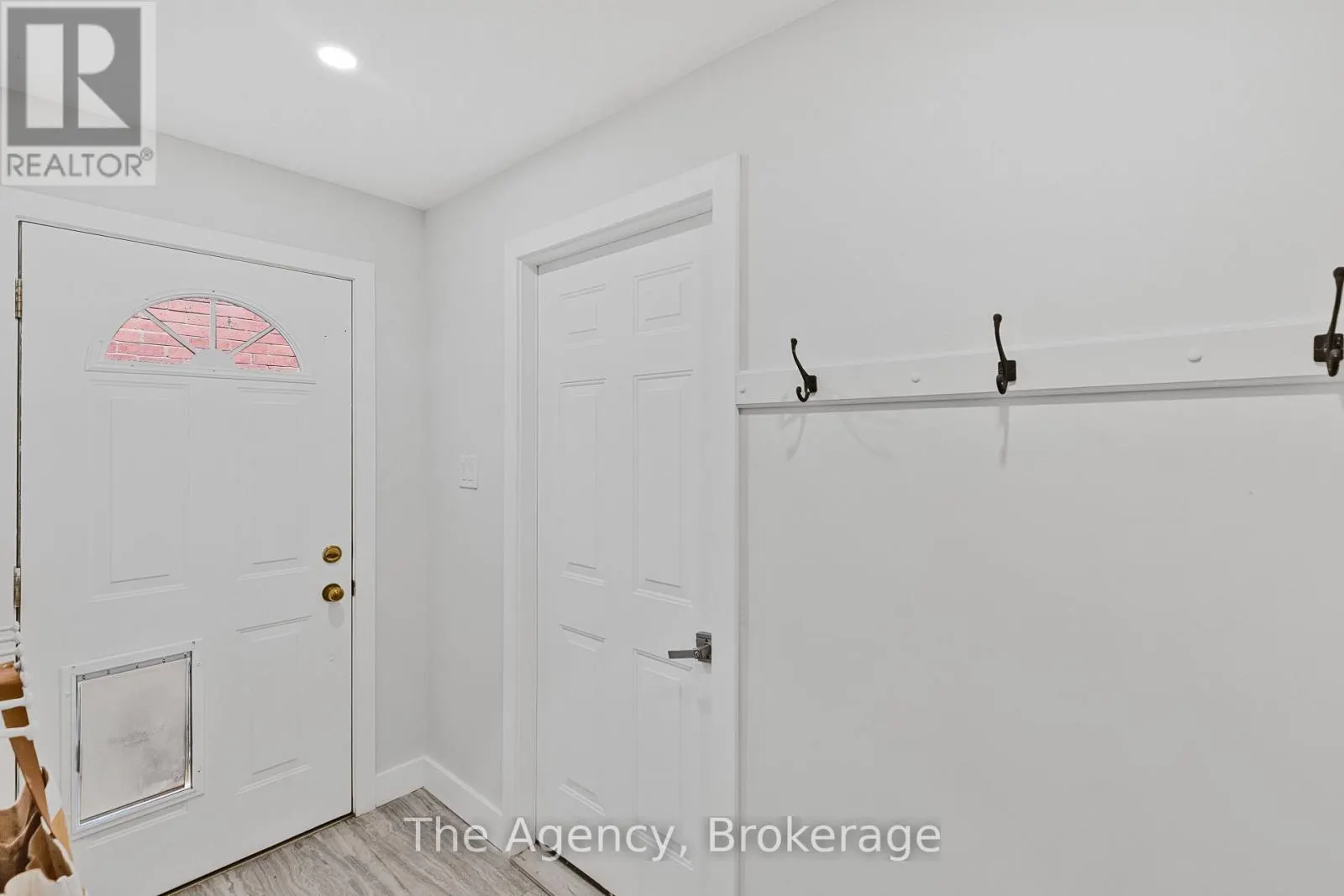 1122 GLENRIDGE DRIVE