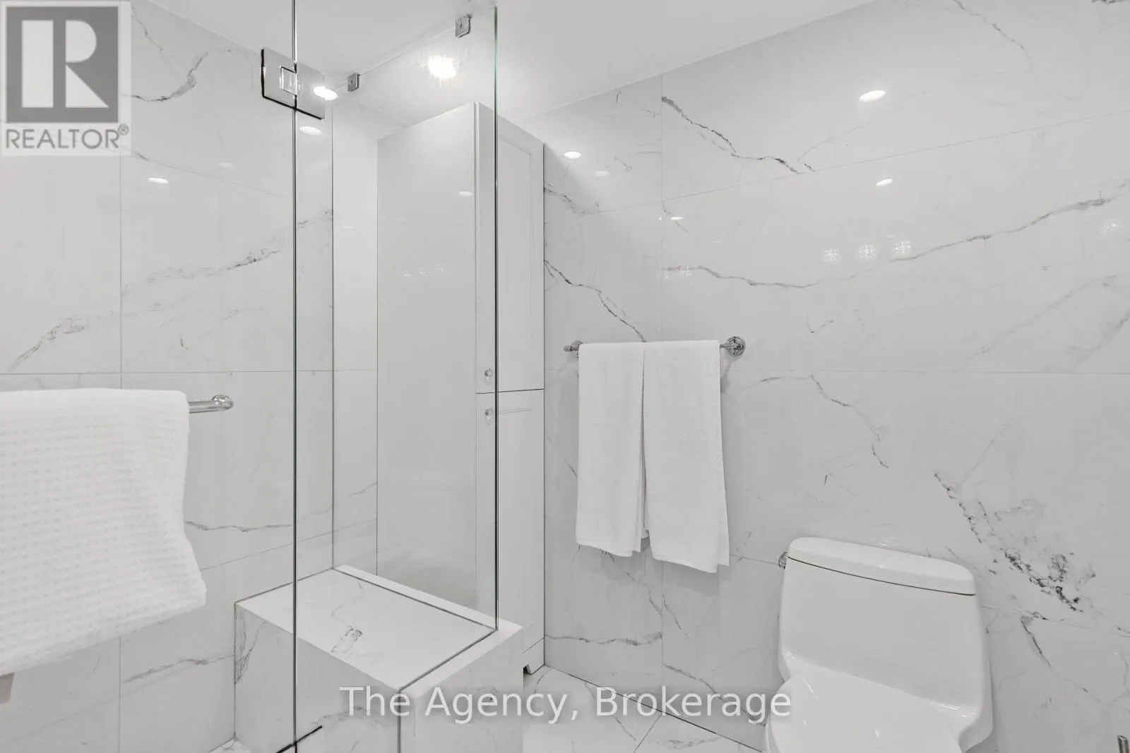 1122 GLENRIDGE DRIVE