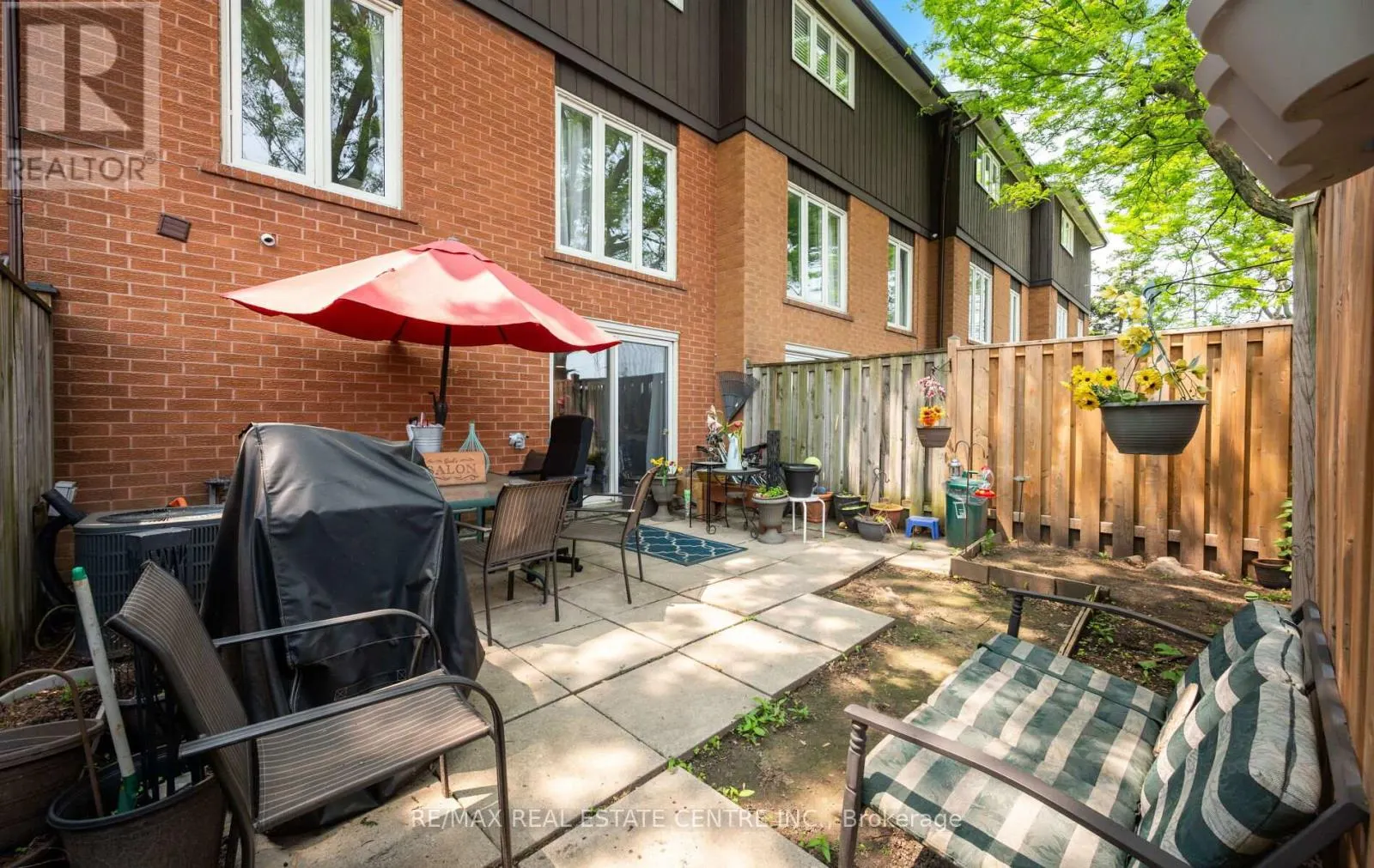 35 - 750 BURNHAMTHORPE ROAD E