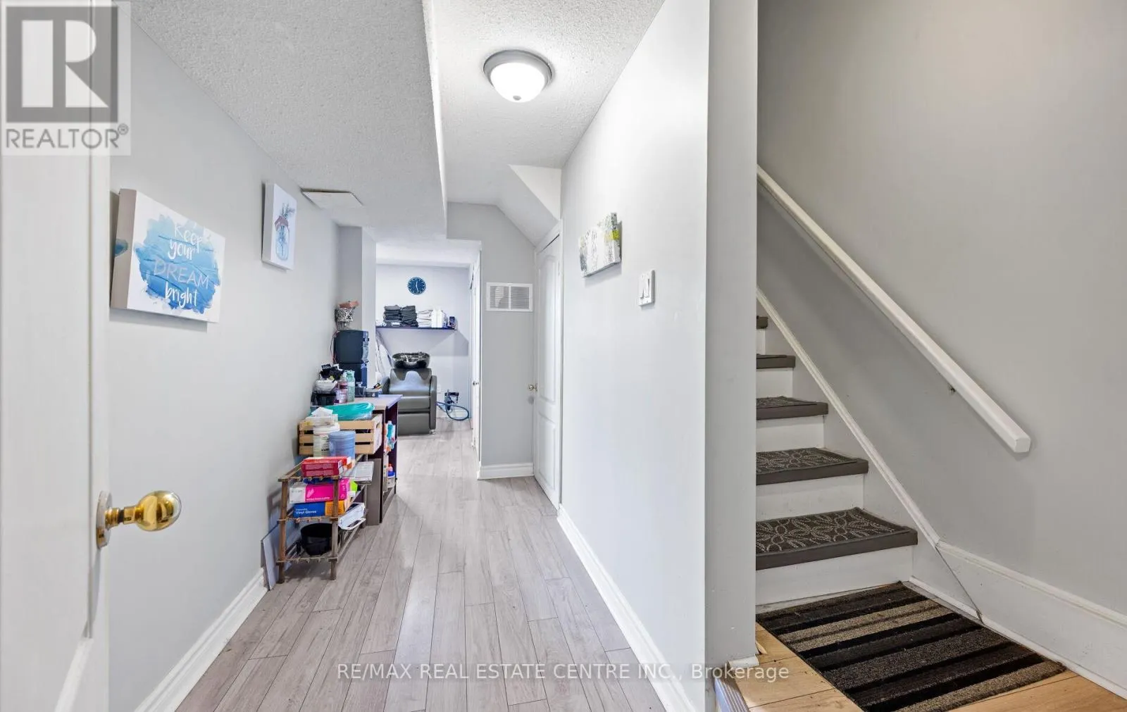 35 - 750 BURNHAMTHORPE ROAD E