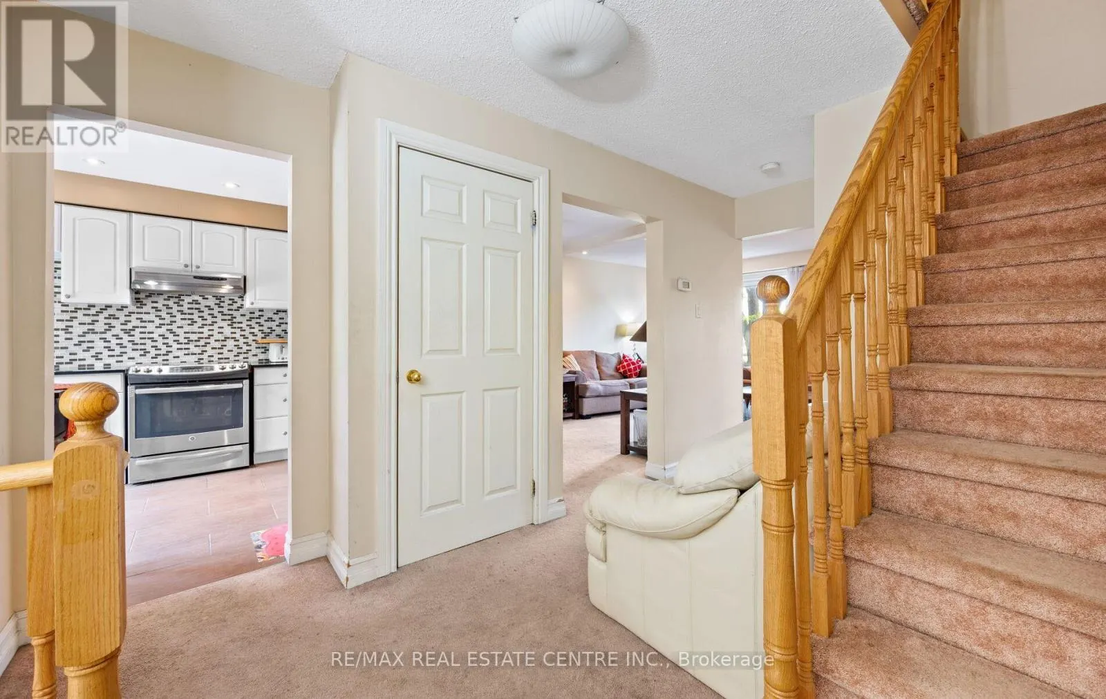 35 - 750 BURNHAMTHORPE ROAD E