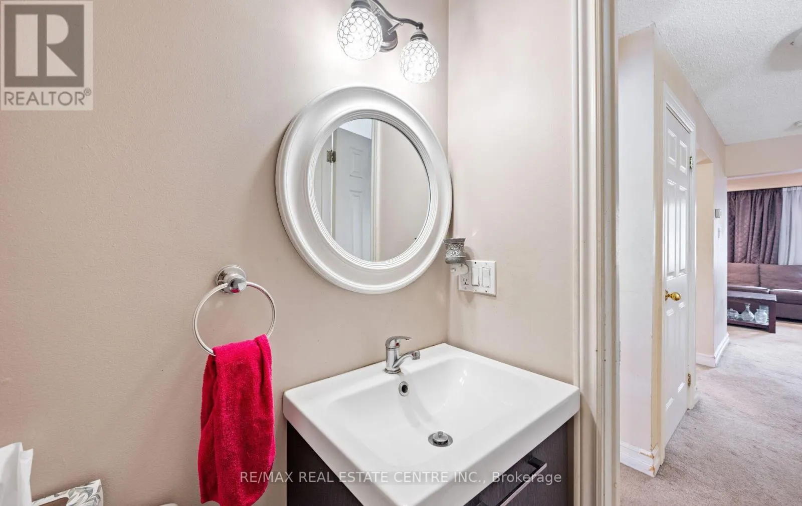 35 - 750 BURNHAMTHORPE ROAD E