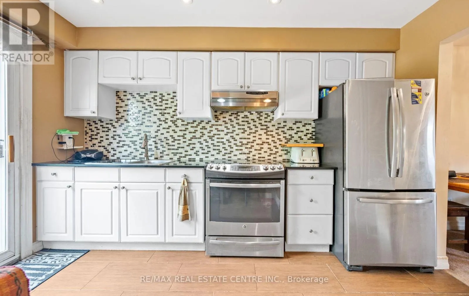 35 - 750 BURNHAMTHORPE ROAD E