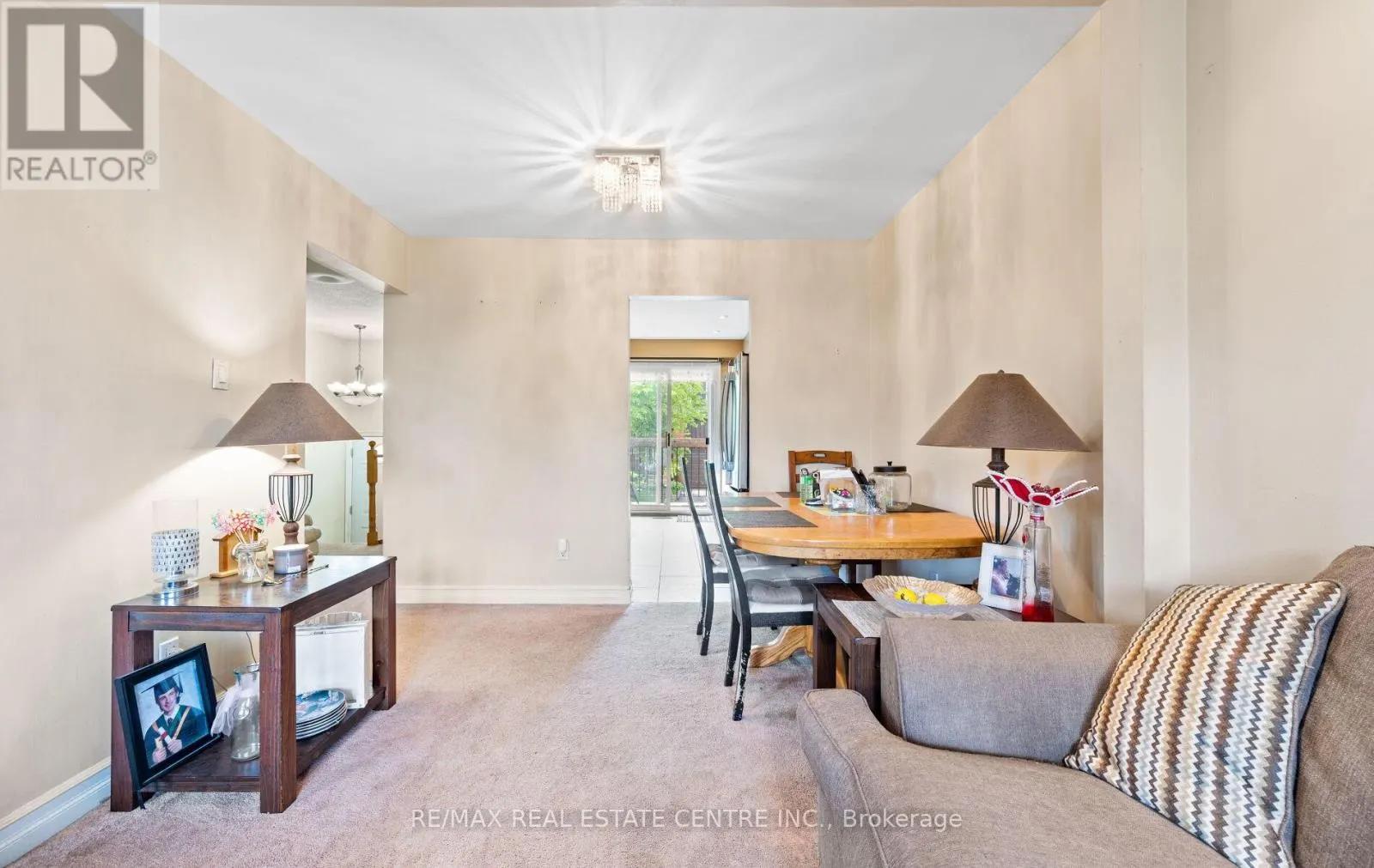 35 - 750 BURNHAMTHORPE ROAD E