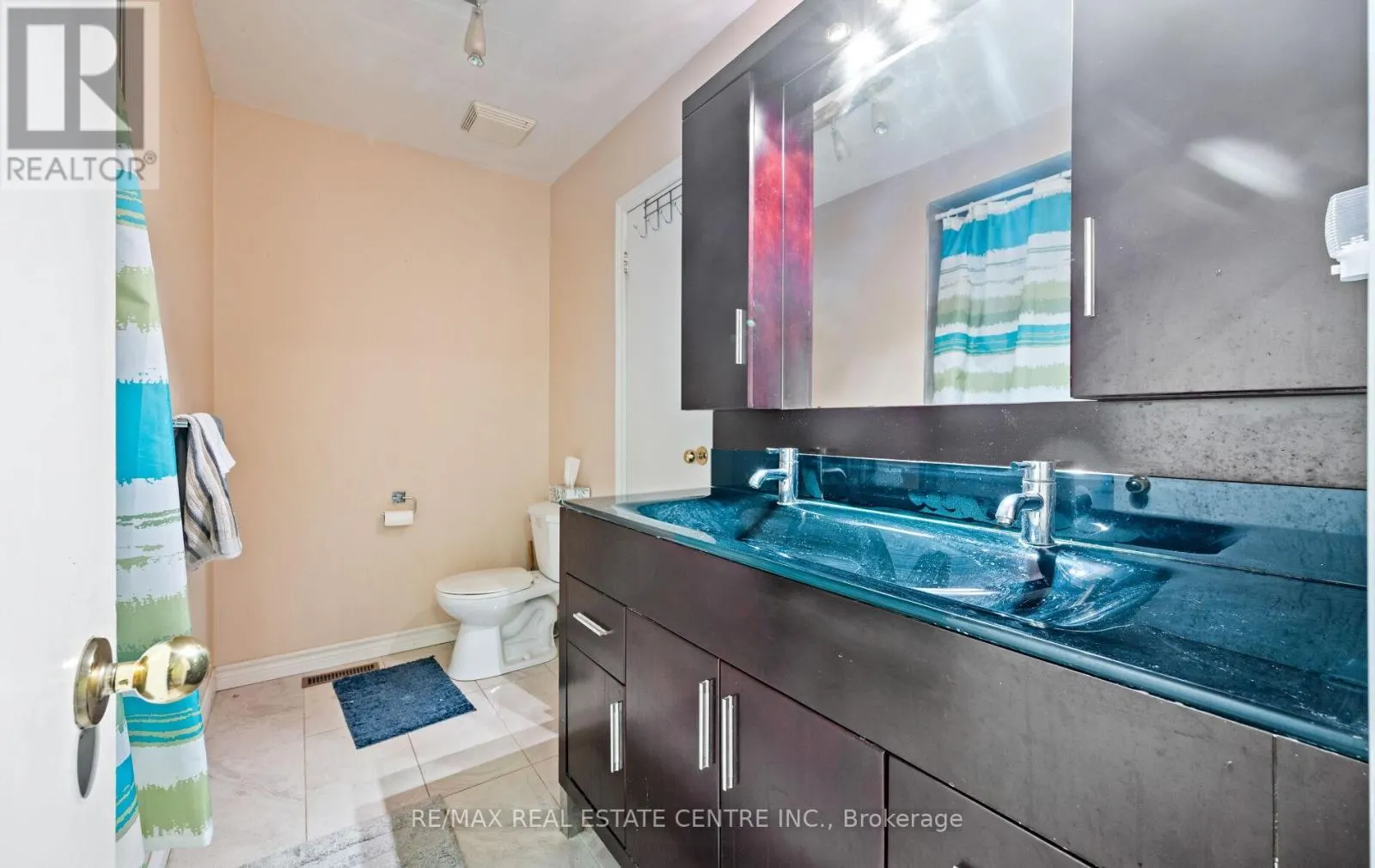 35 - 750 BURNHAMTHORPE ROAD E