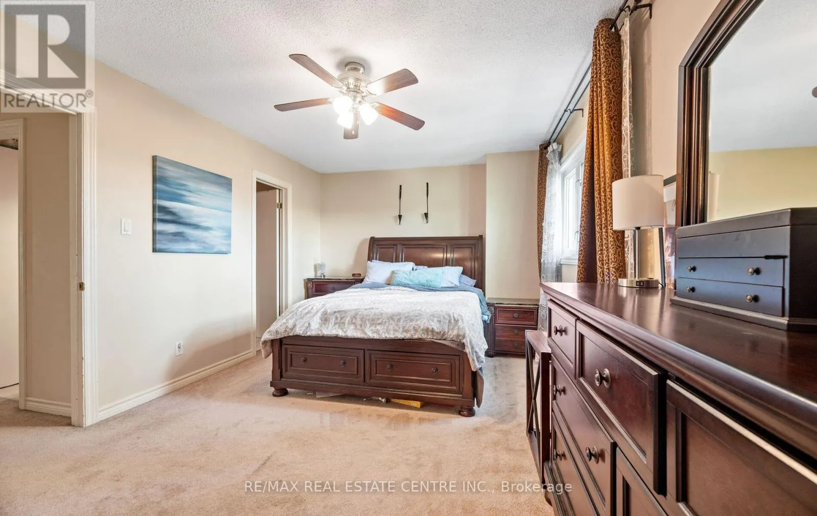 35 - 750 BURNHAMTHORPE ROAD E