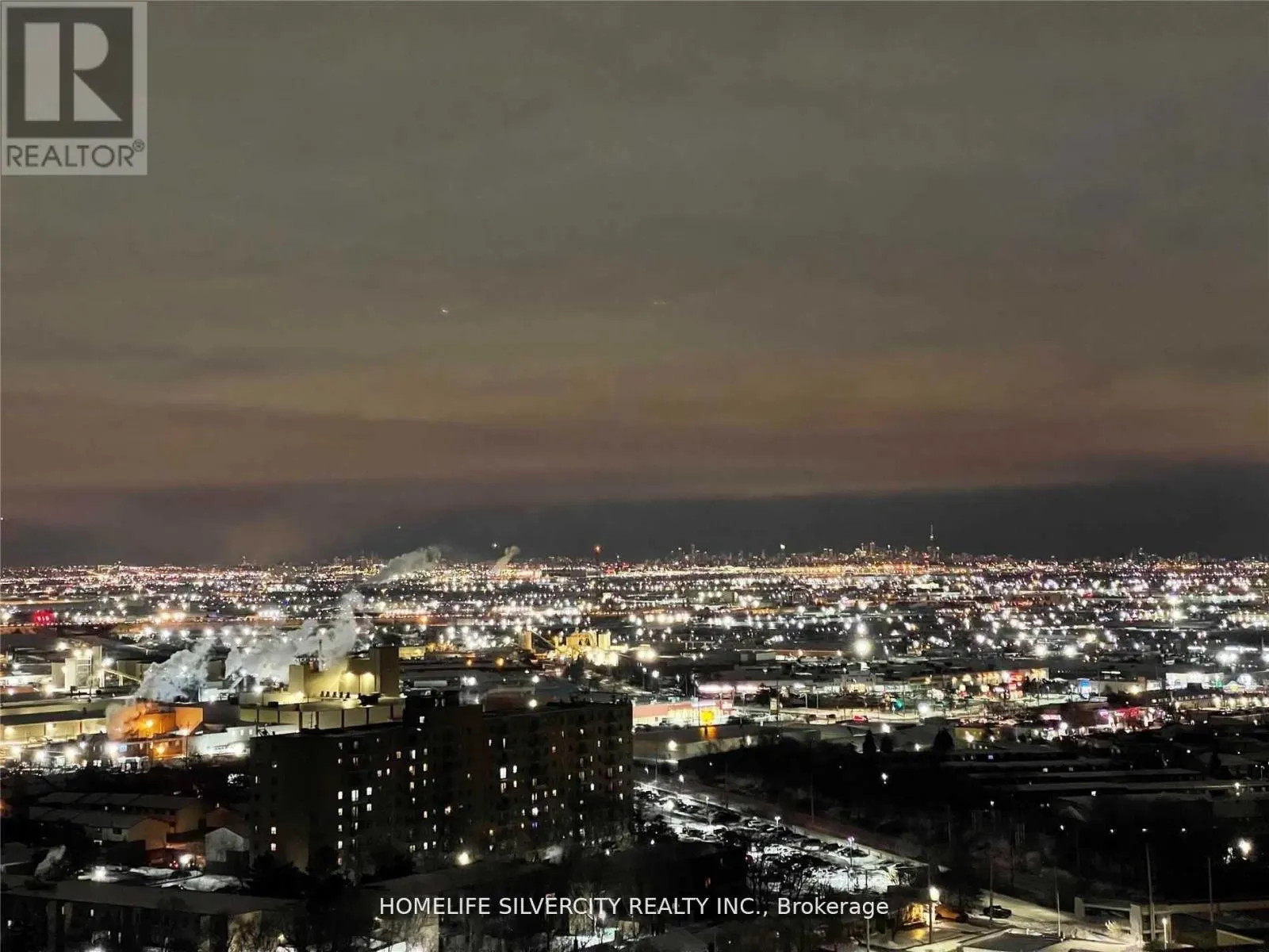 2404 - 15 LYNCH STREET