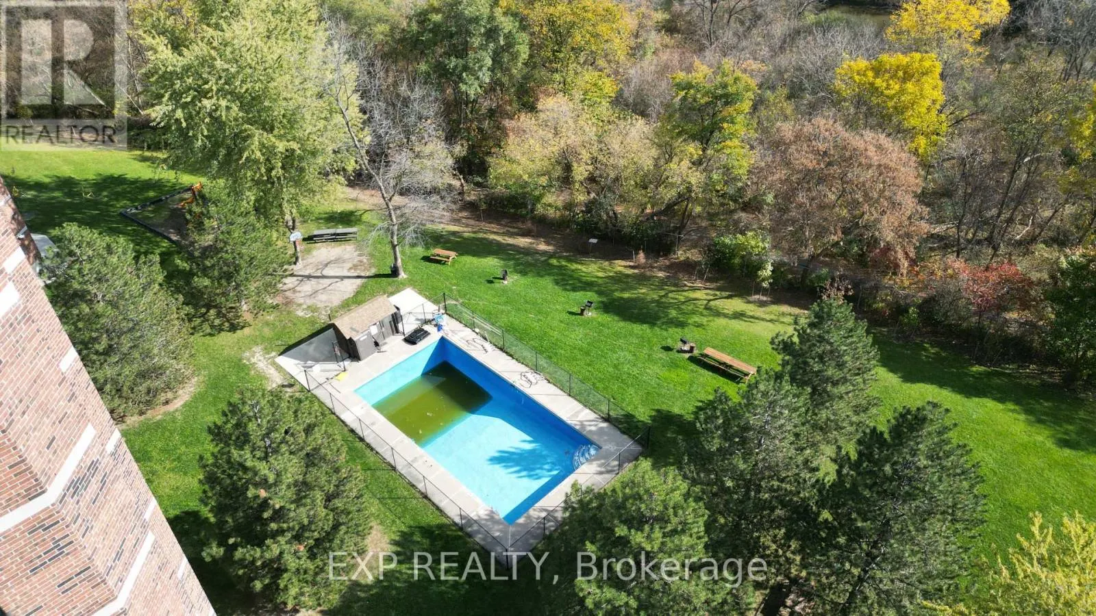 PH 10 - 234 ALBION ROAD