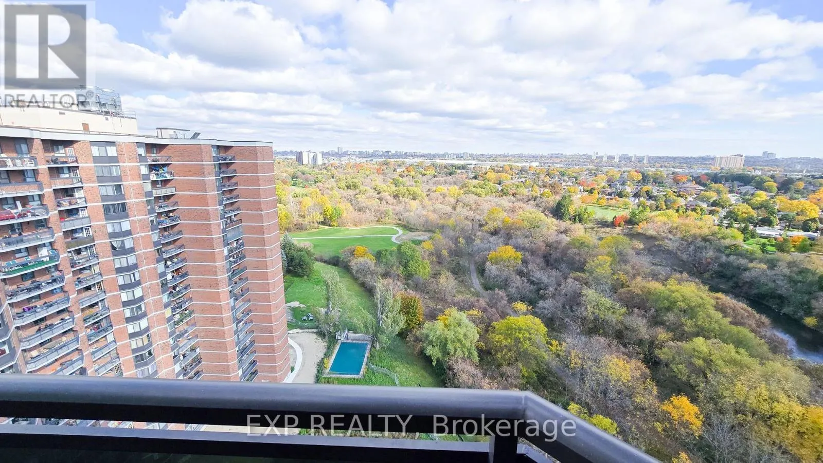 PH 10 - 234 ALBION ROAD